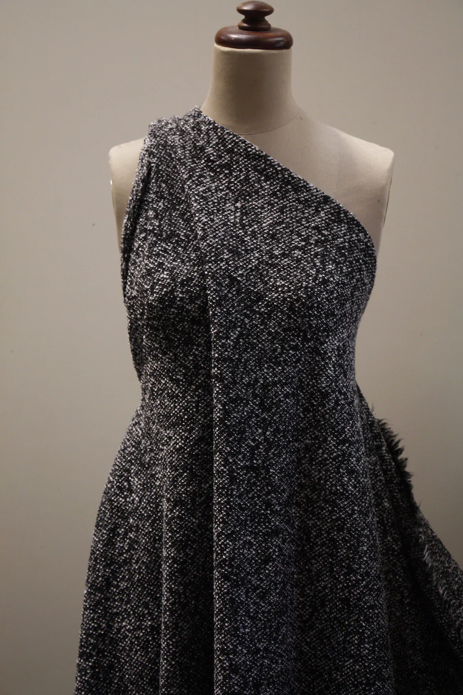 Boucle Knit Salt 'N' Pepper - Image 4