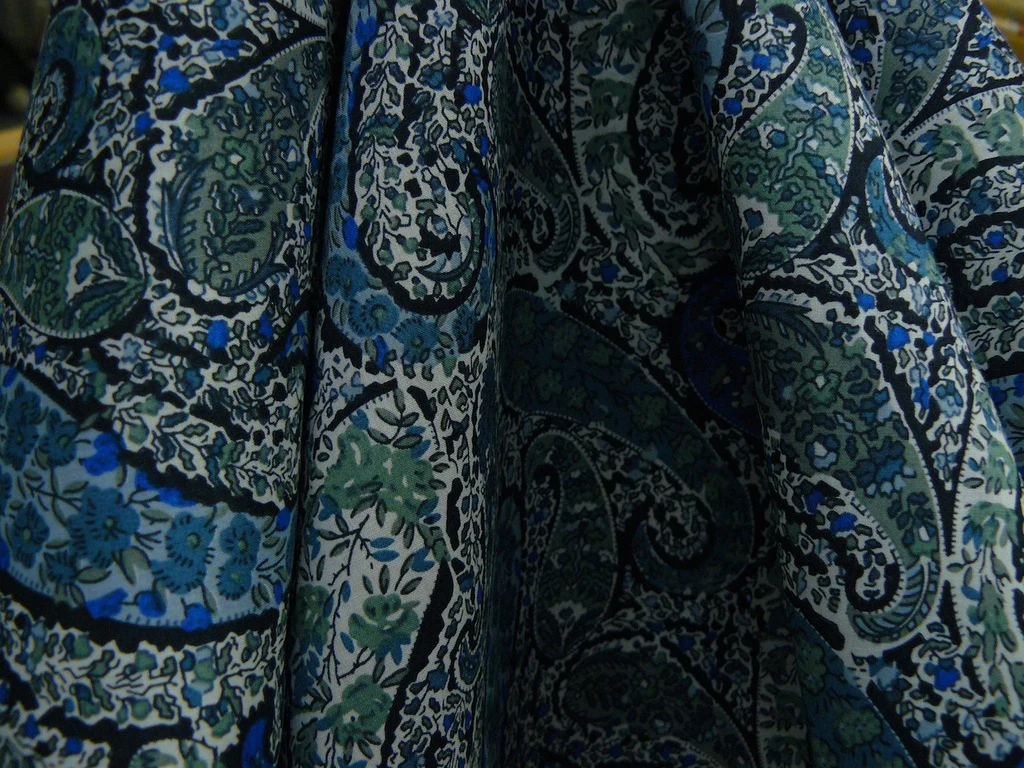 Bourton Blue - Tana Lawn - Image 4