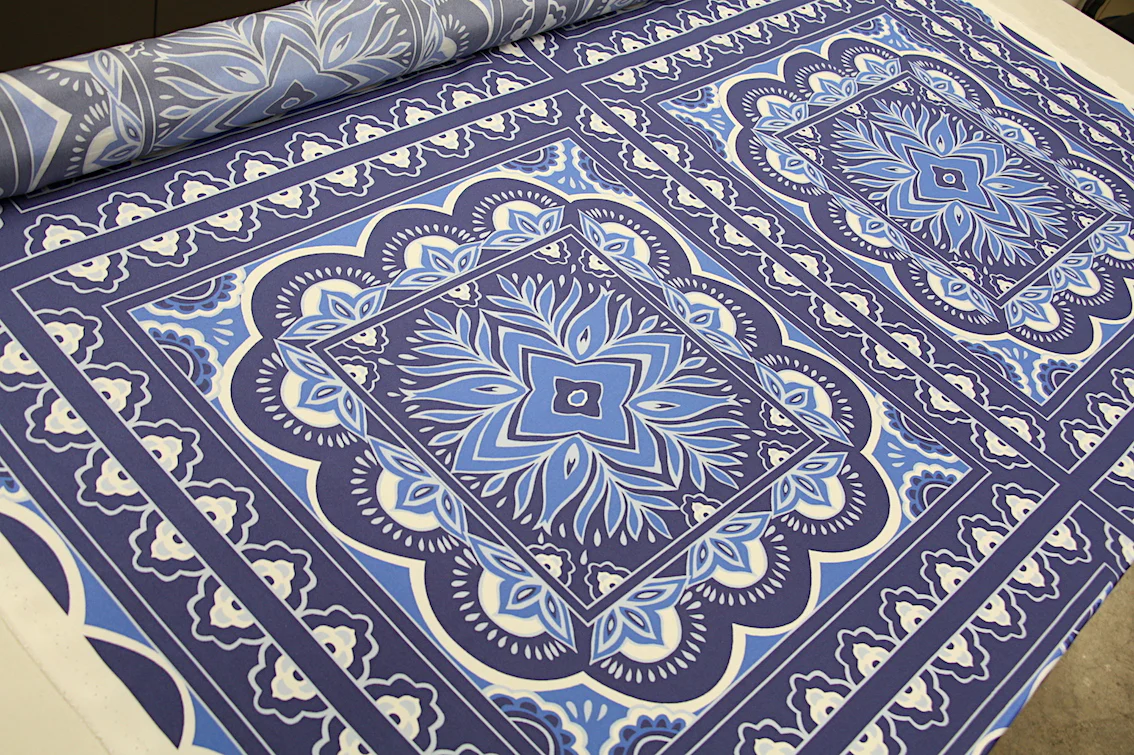 Boxed Art - Silk Crepe De Chine - Image 3