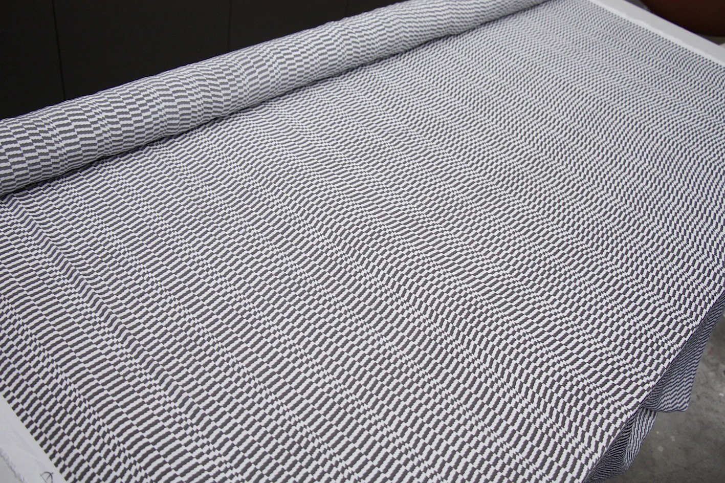 Braindrain In Grey - Image 4