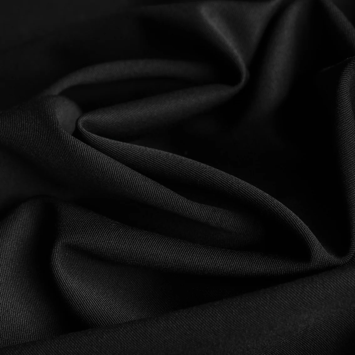 Brera Nero Gaberdine Wool Suiting - Image 3