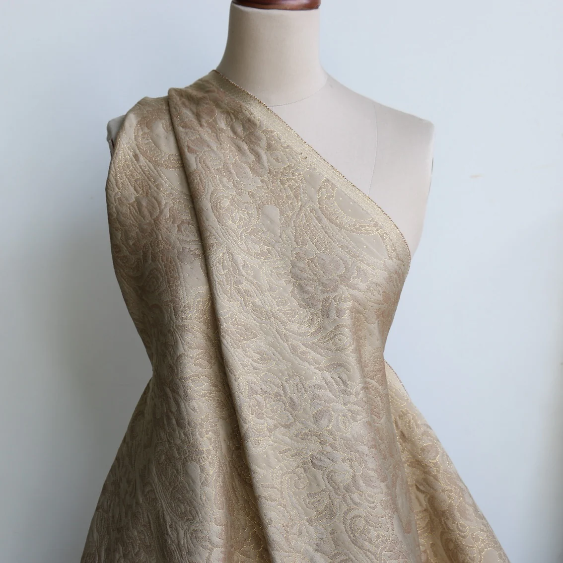 Baroque Oro Jacquard - Image 4