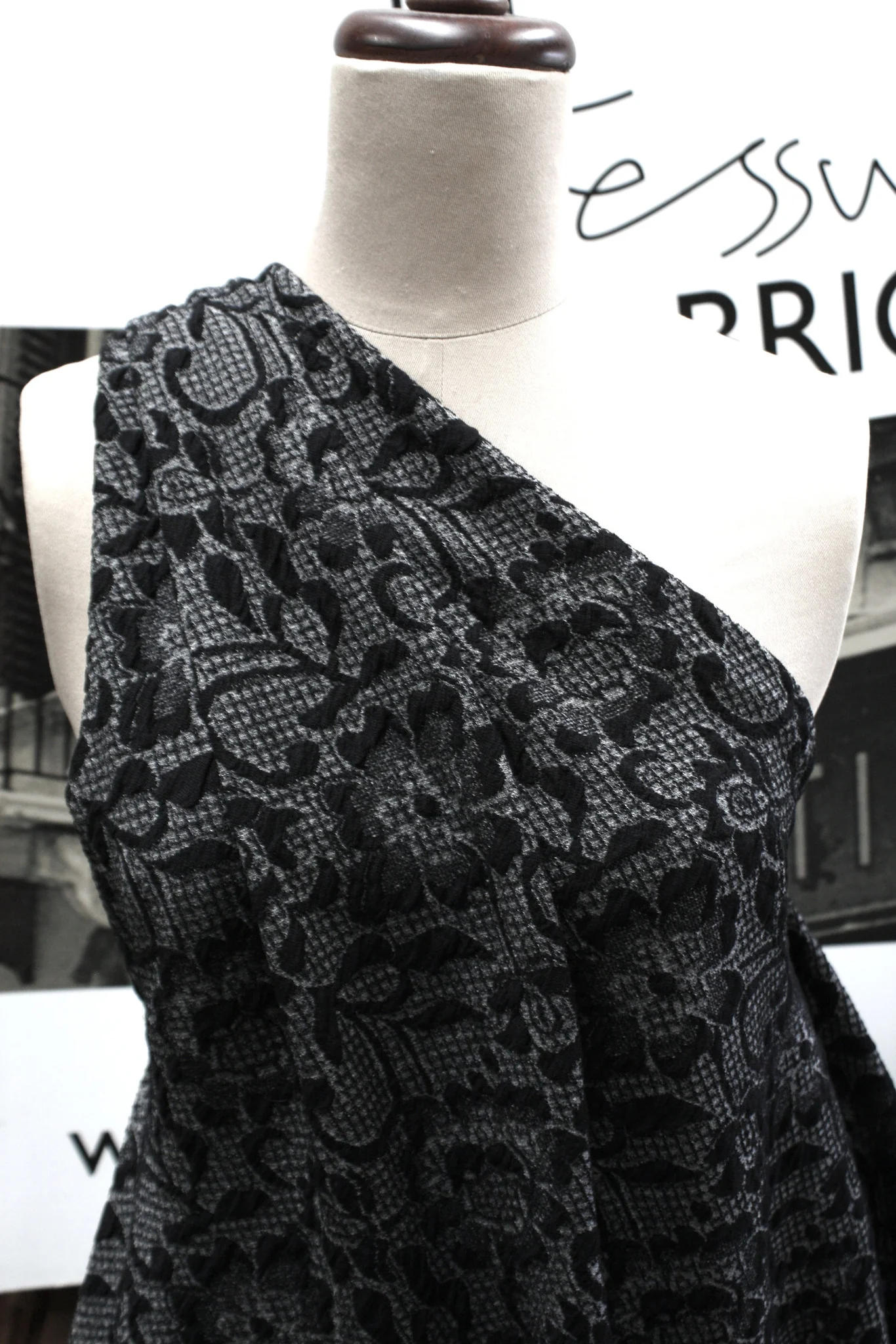 Bumpy Grey Garden - Image 4