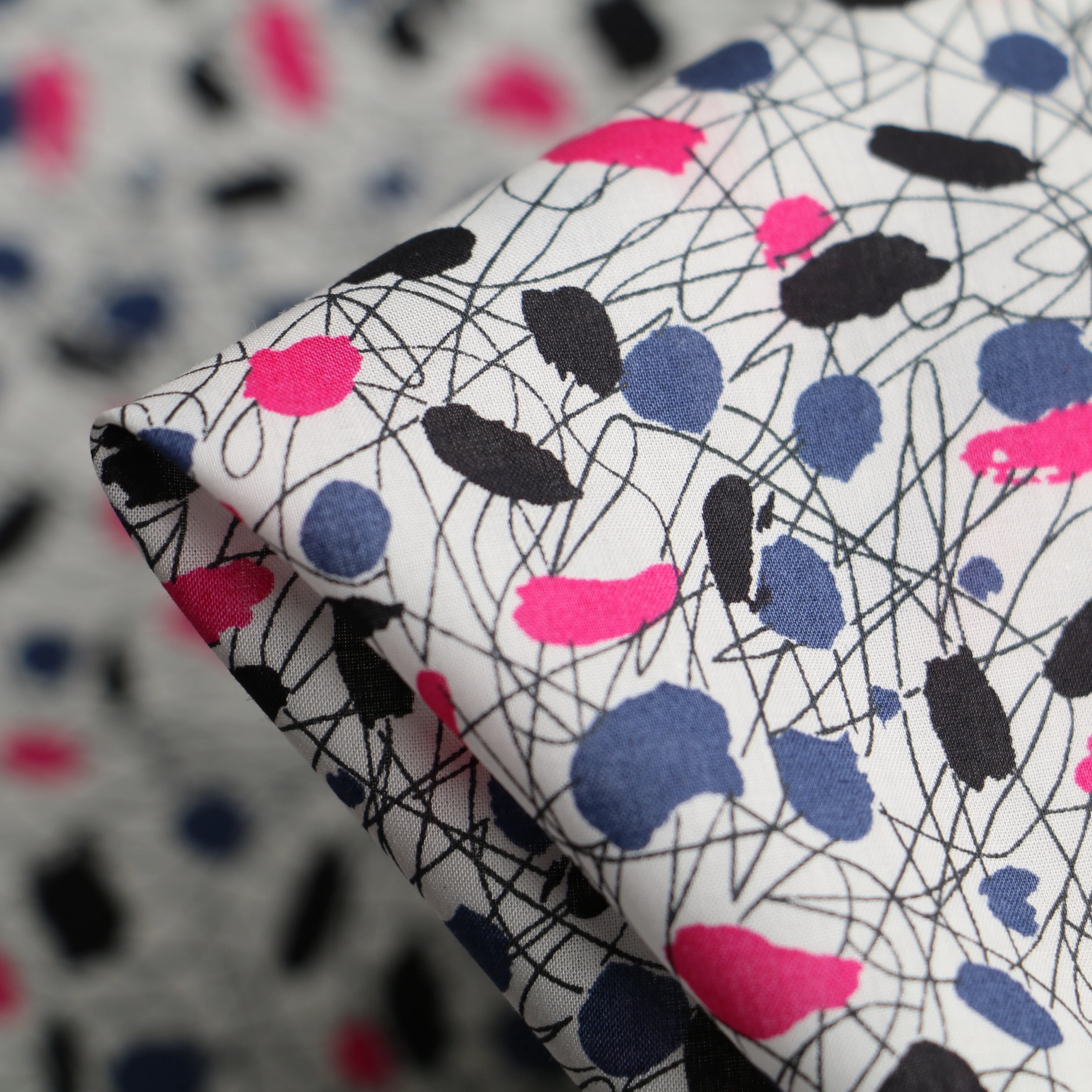 Buruma's Curtain Liberty Tana Lawnâ˘