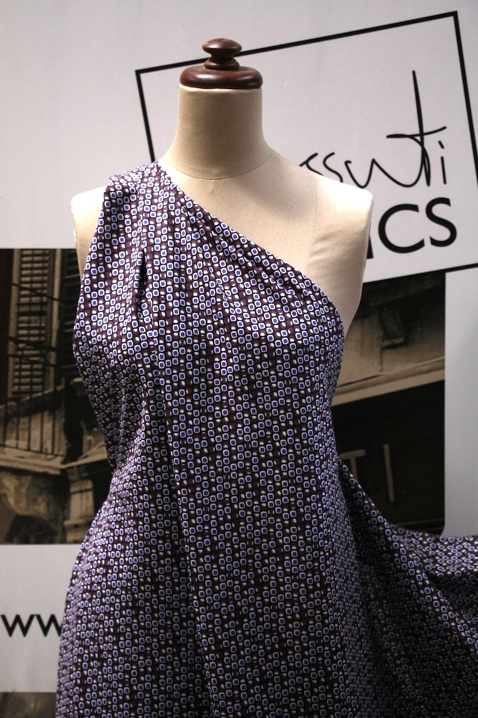 Byzantium Black - Liberty Of London - Image 5