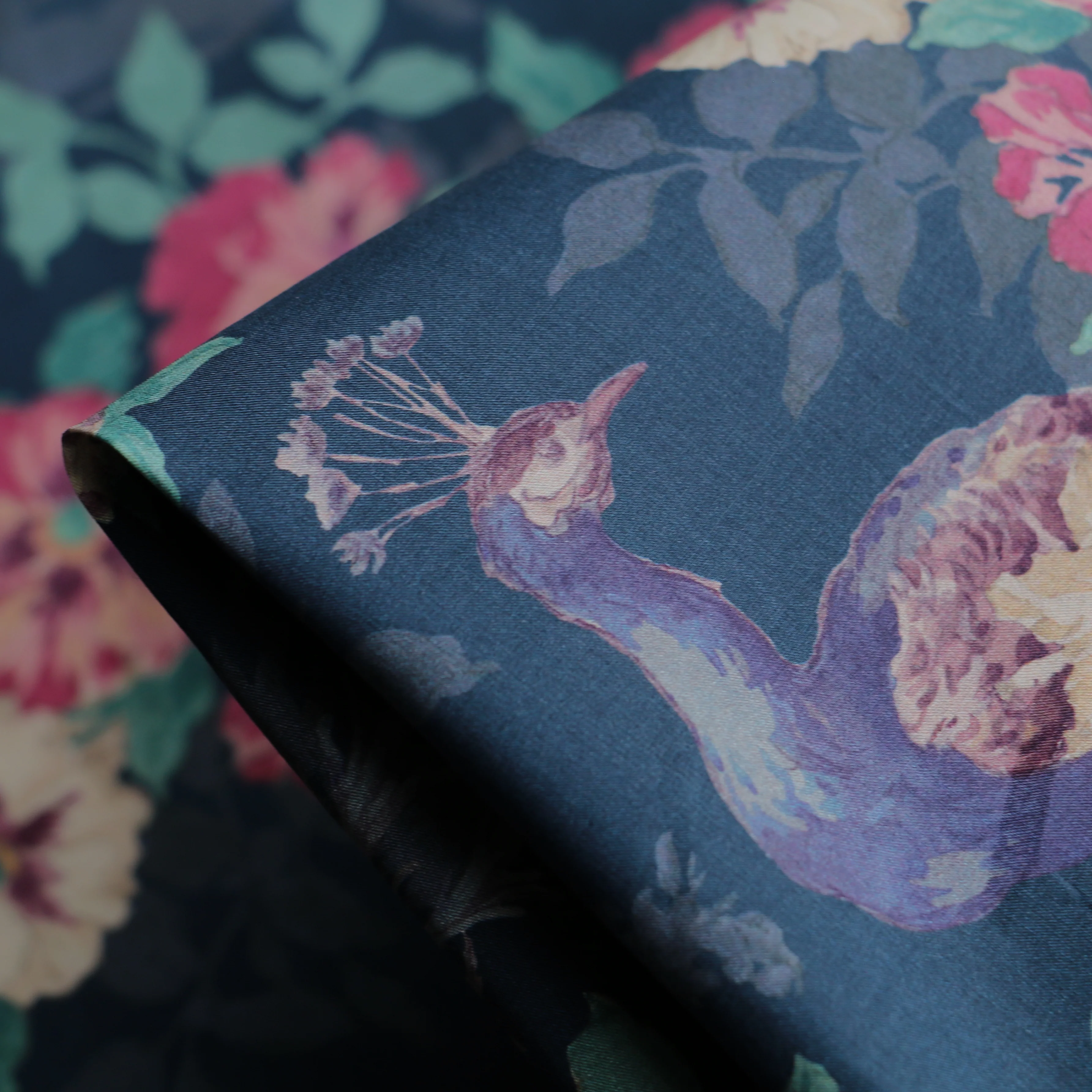 Camberwell Peacock Navy Liberty Tana Lawnâ˘