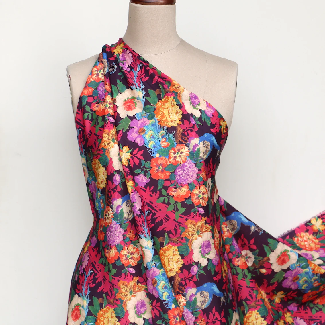 Camberwell Peacock Plum Liberty Tana Lawn™ - Image 6
