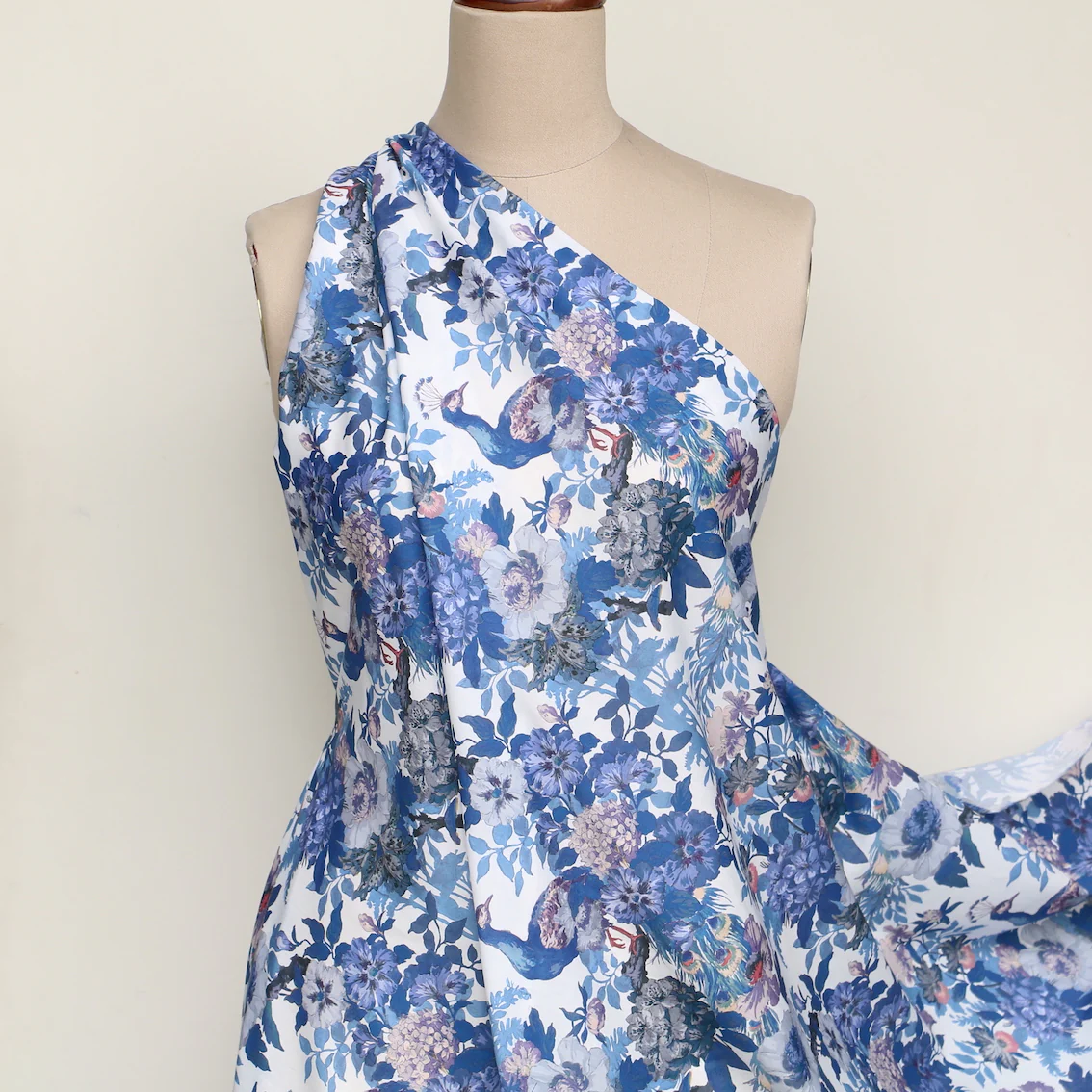 Camberwell Peacock White Liberty Tana Lawn™ - Image 6