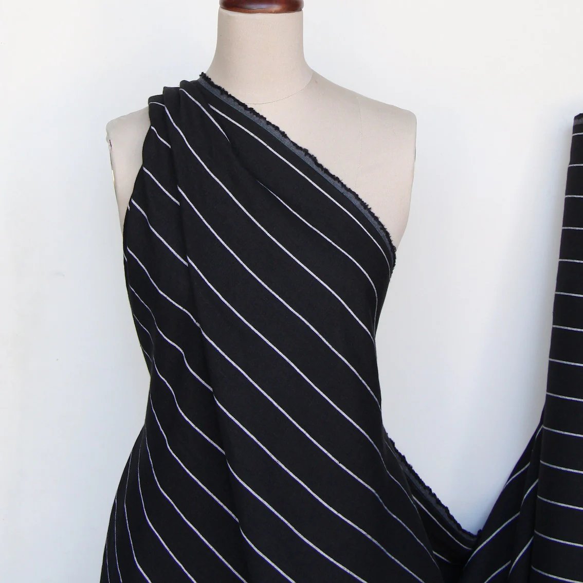 Cameo Washed Black Linen - Image 5