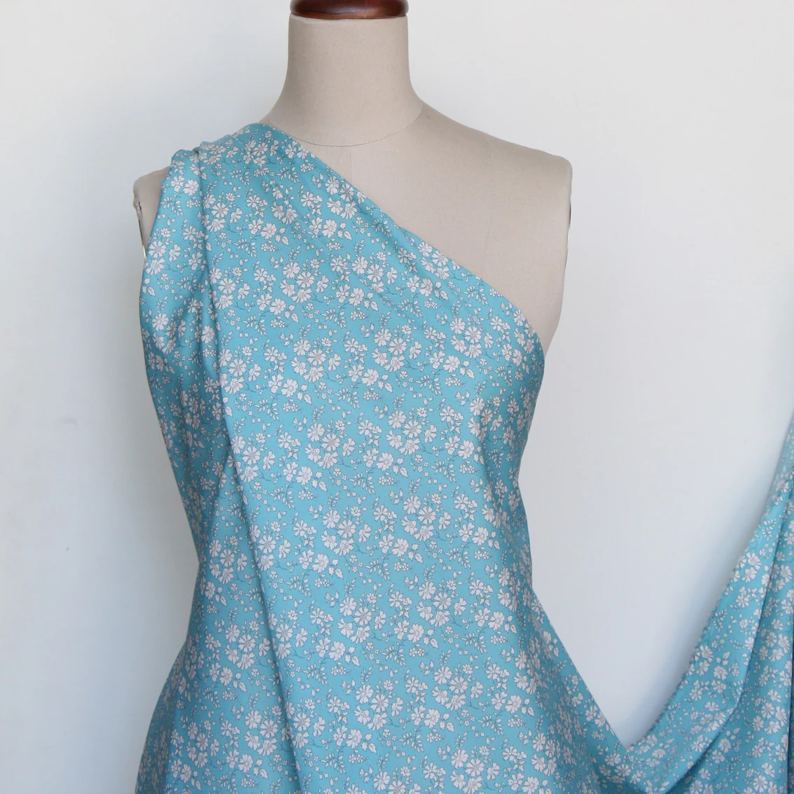 Capel Aqua - Liberty Tana Lawn™ - Image 6
