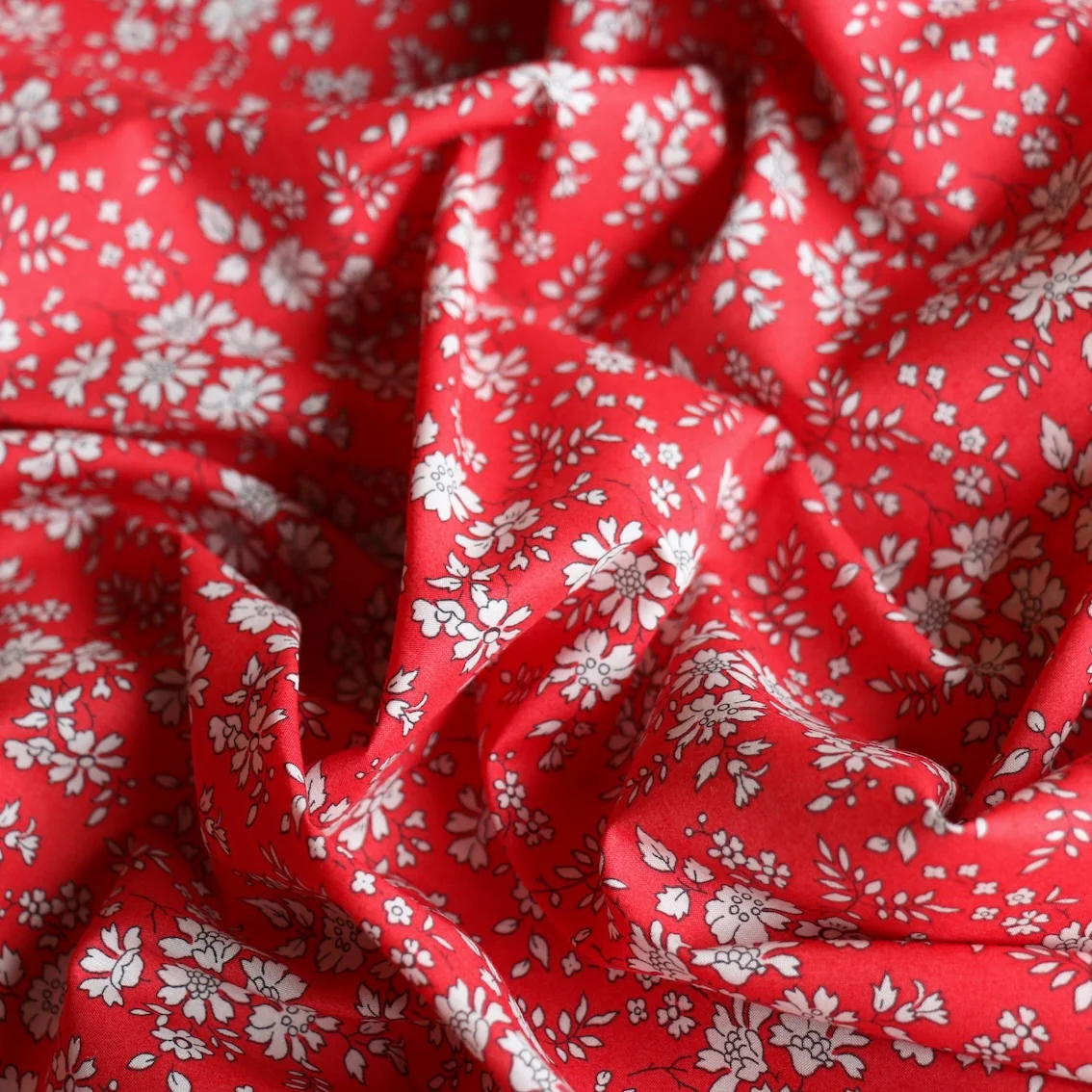 Capel Coral Red  - Liberty Tana Lawn™ - Image 2