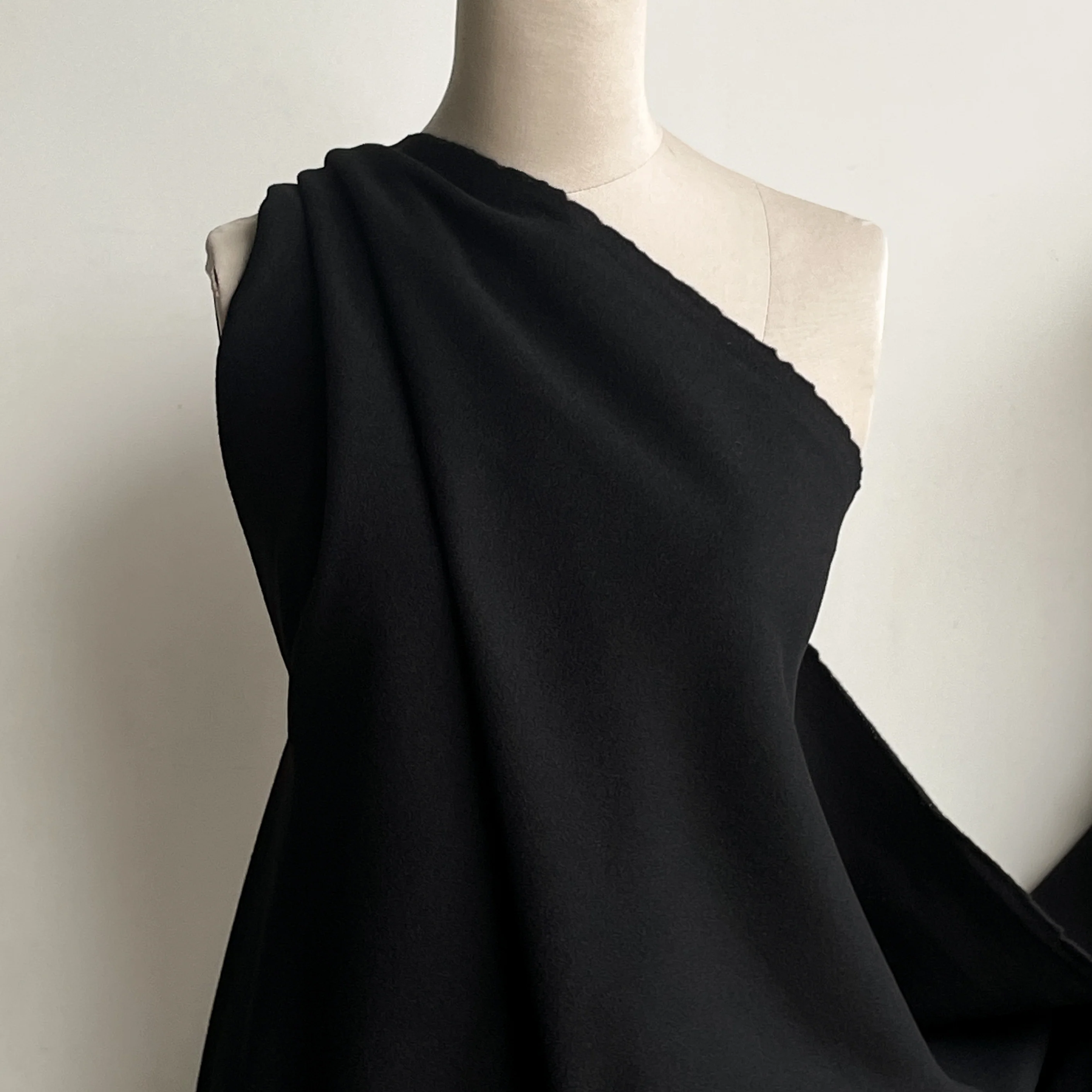 Cappotto Nero Coating - Image 4