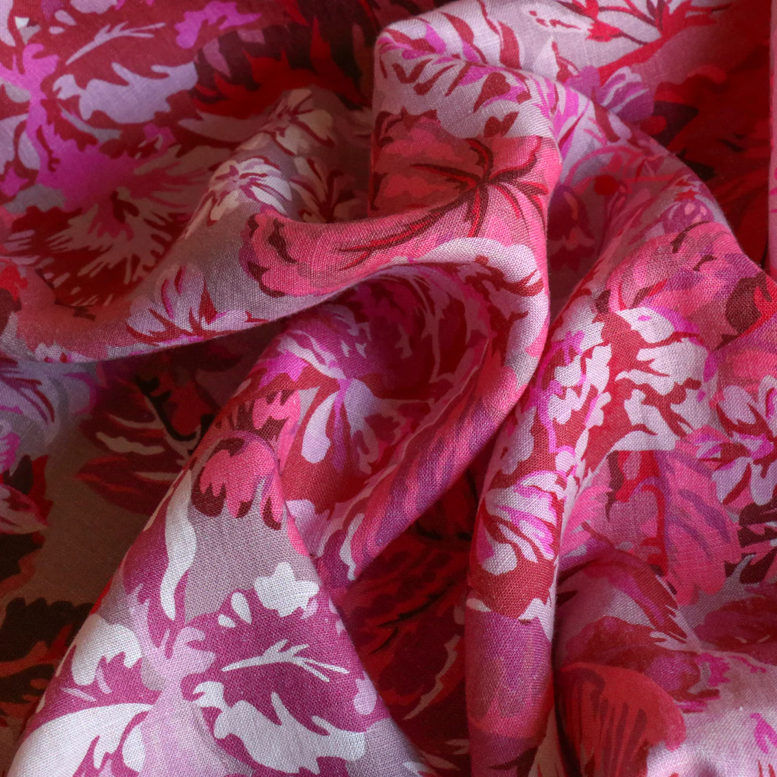 Capri Vintage Floral Printed Linen - Image 2