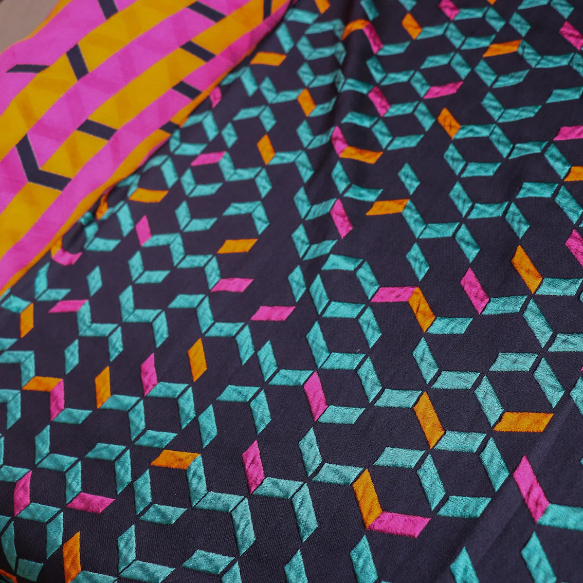 Carina Multi Jacquard - Image 3