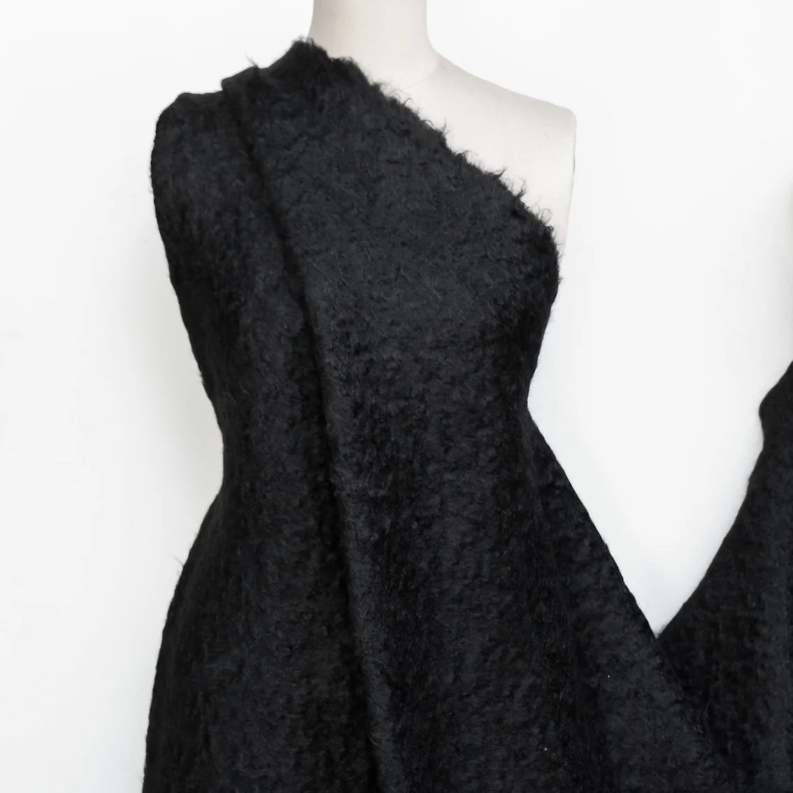 Carina Nero Boucle Coating - Image 4