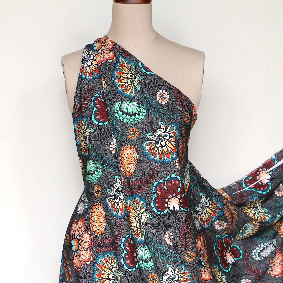 Carmen Ebony Viscose Poplin - Image 5