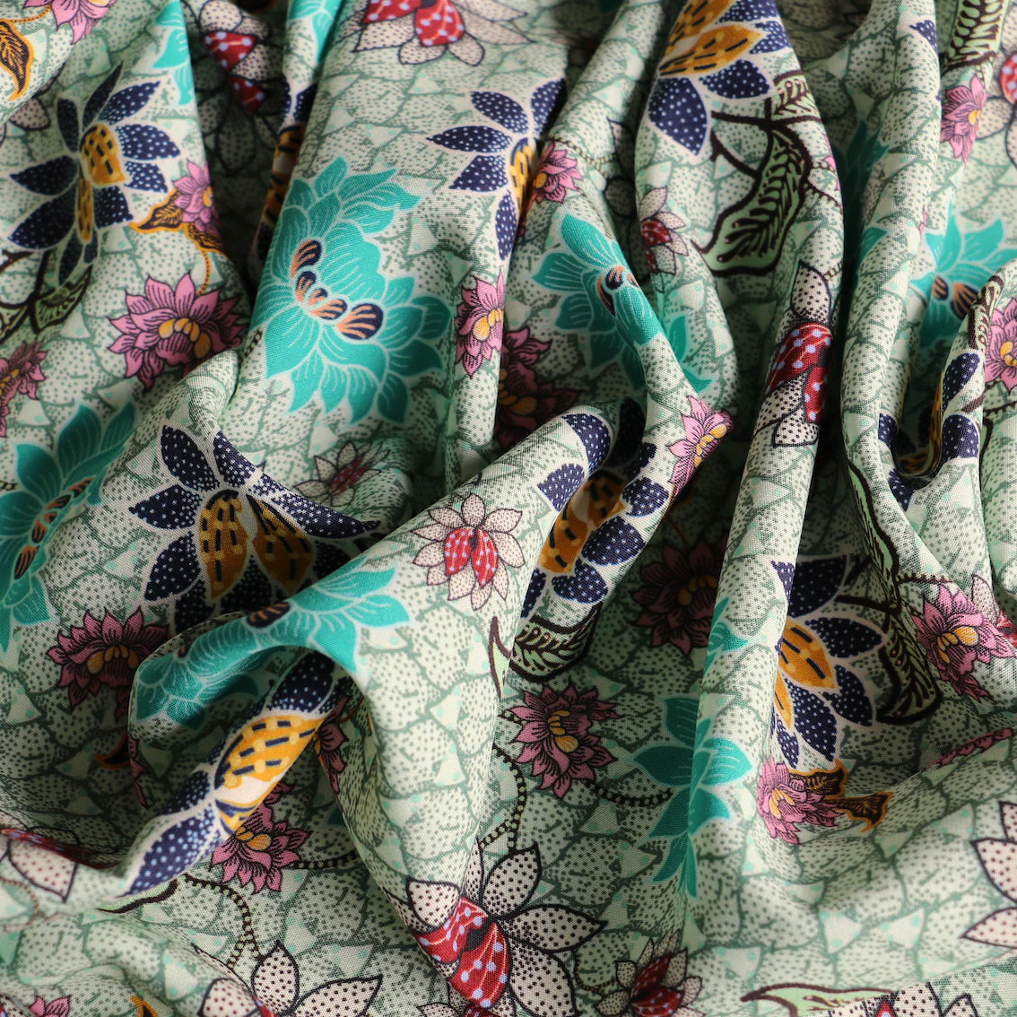 Cassie Mint Viscose Poplin - Image 2
