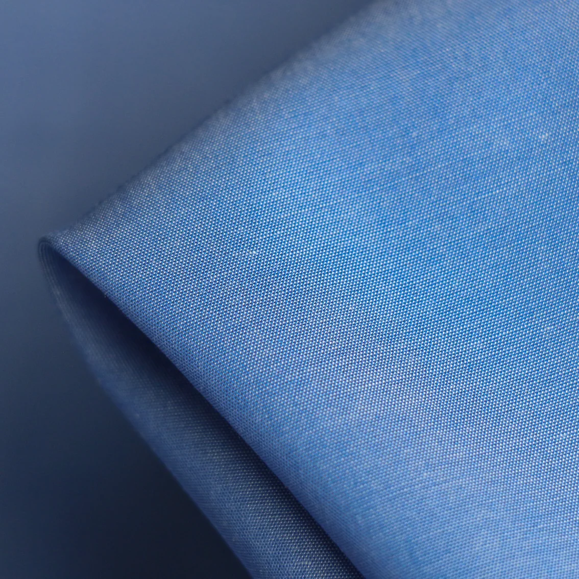 Chambray In Blue Shirting