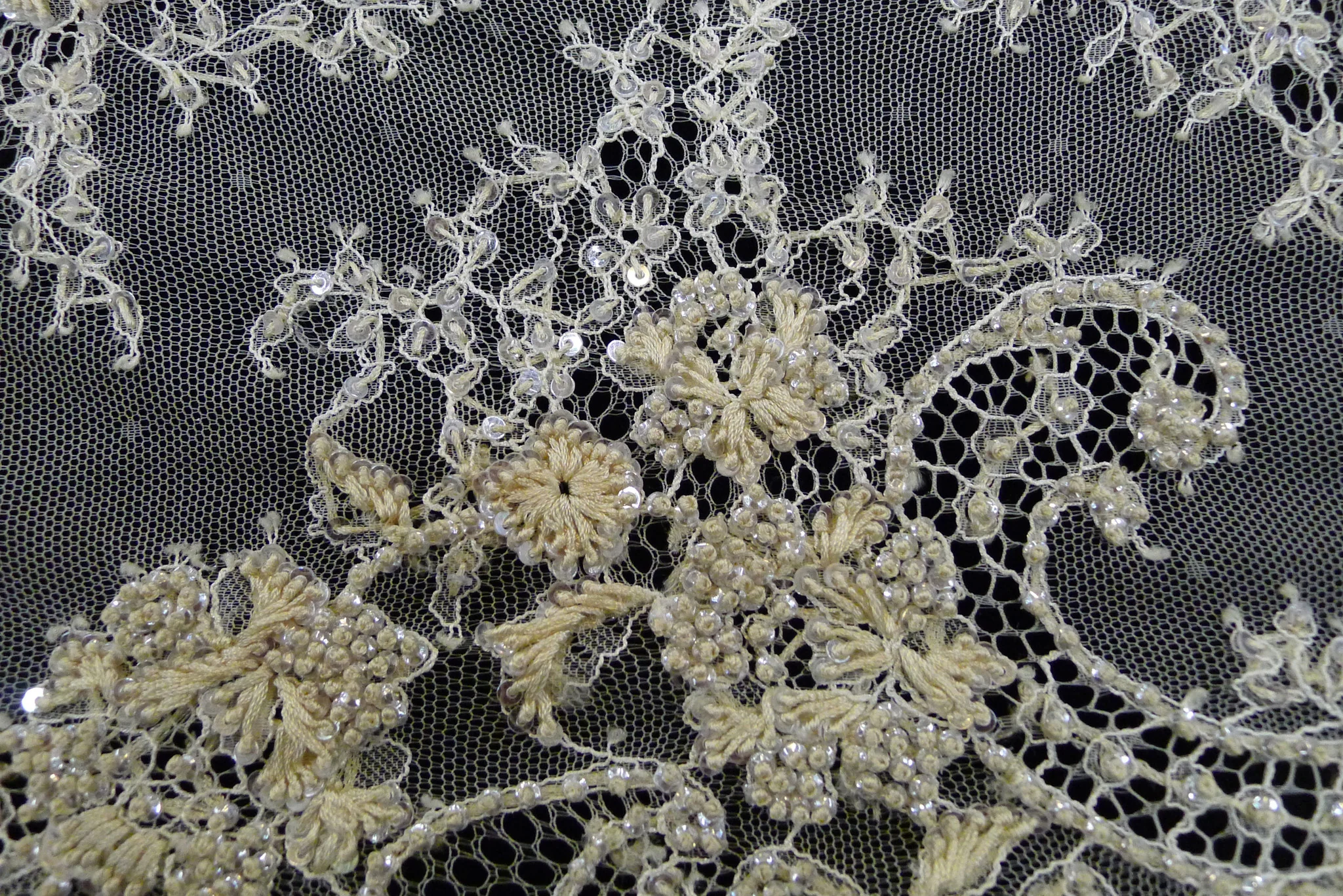 Champagne Fancy Lace - Image 2