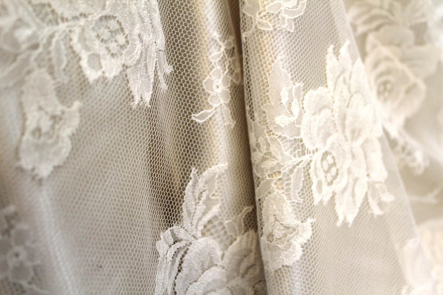 Chantilly Lace Light Ivory