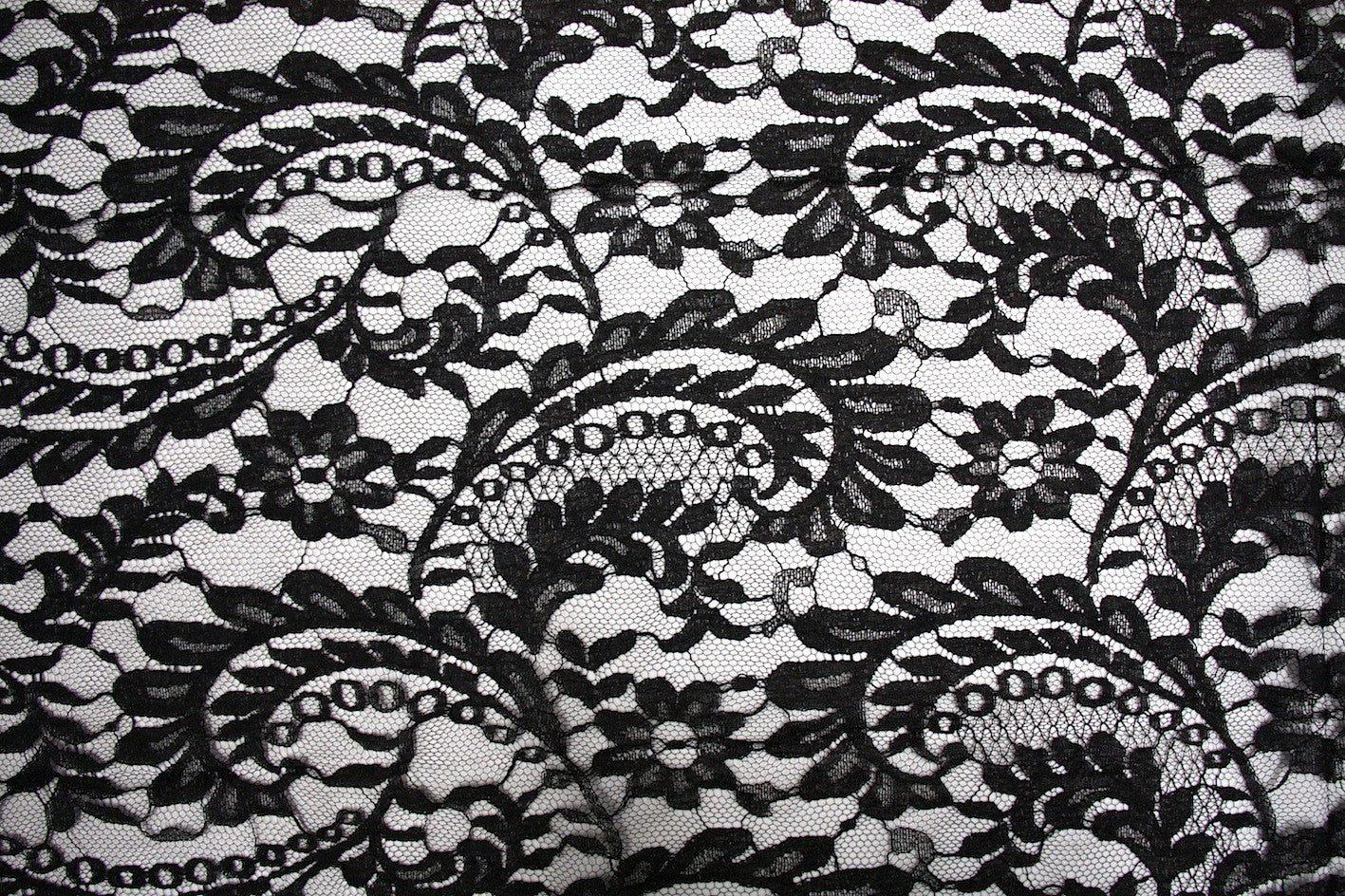 Charbon Dentelle Lace - Image 3