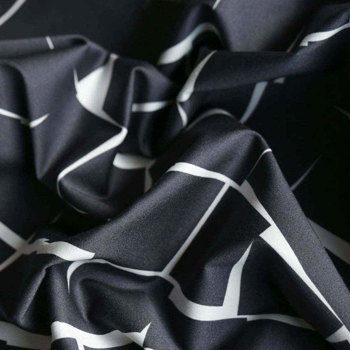 Charcoal Edge Stretch Cotton - Image 2
