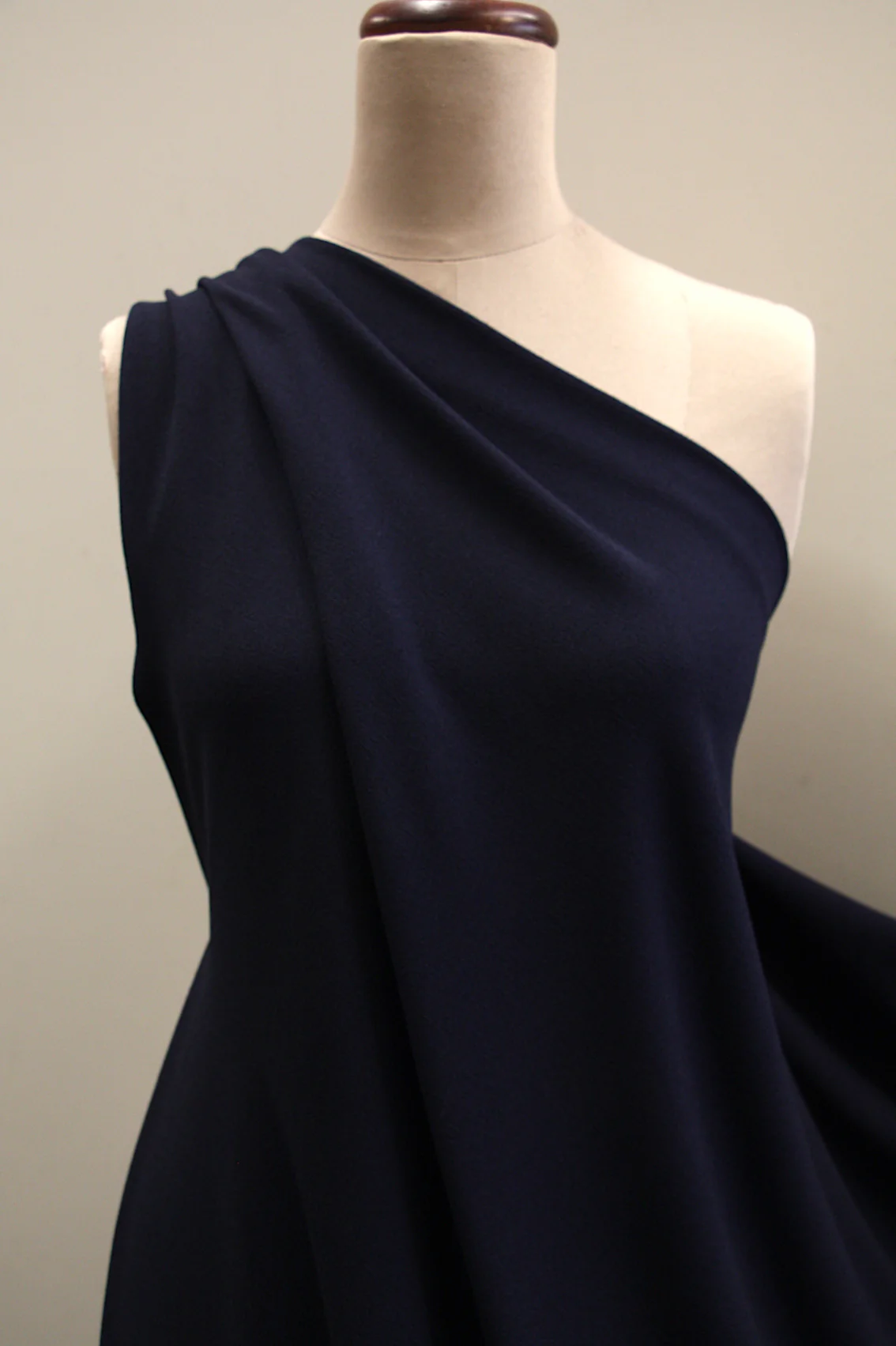 Charm Crepe Navy - Image 2