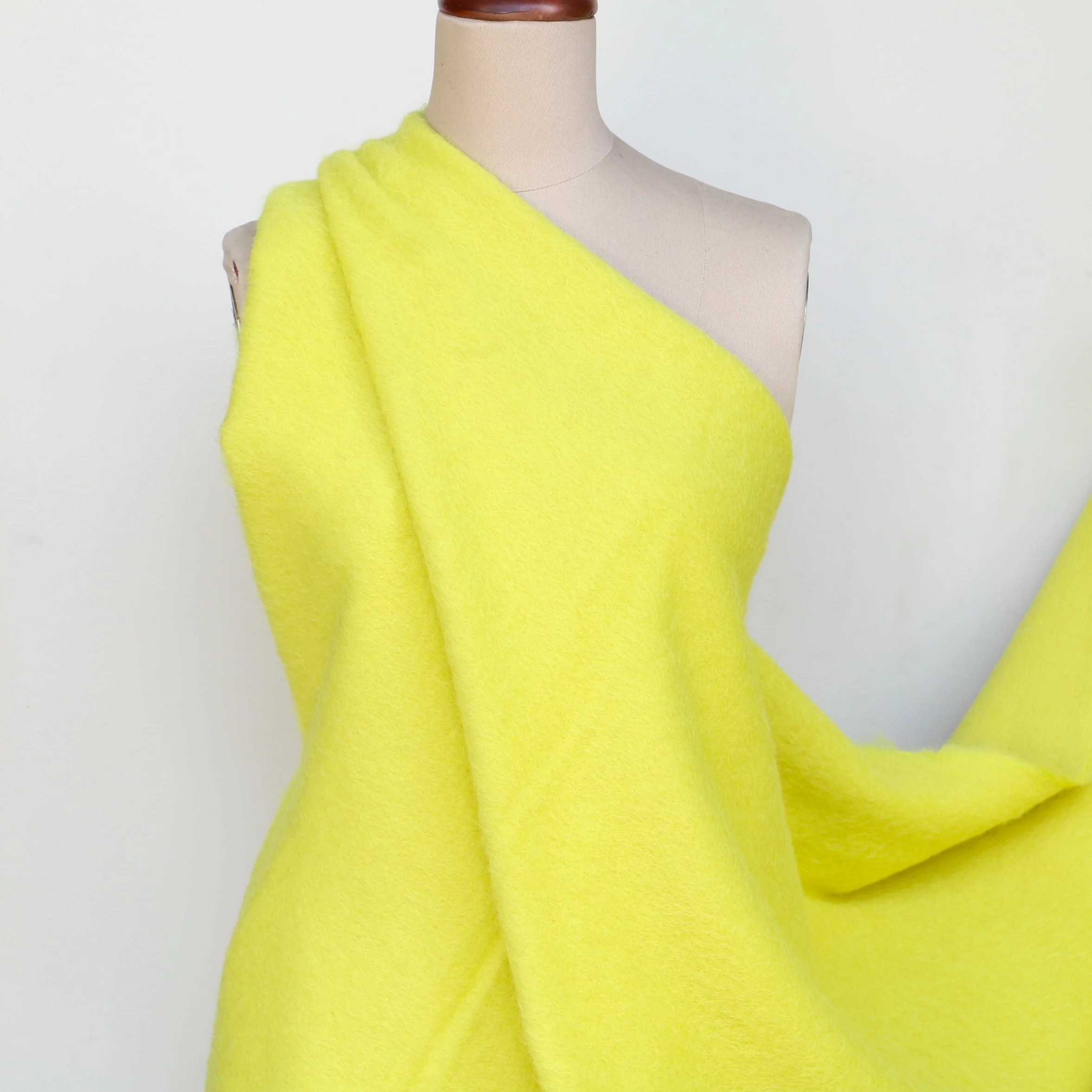 Chartreuse Coating - Image 4