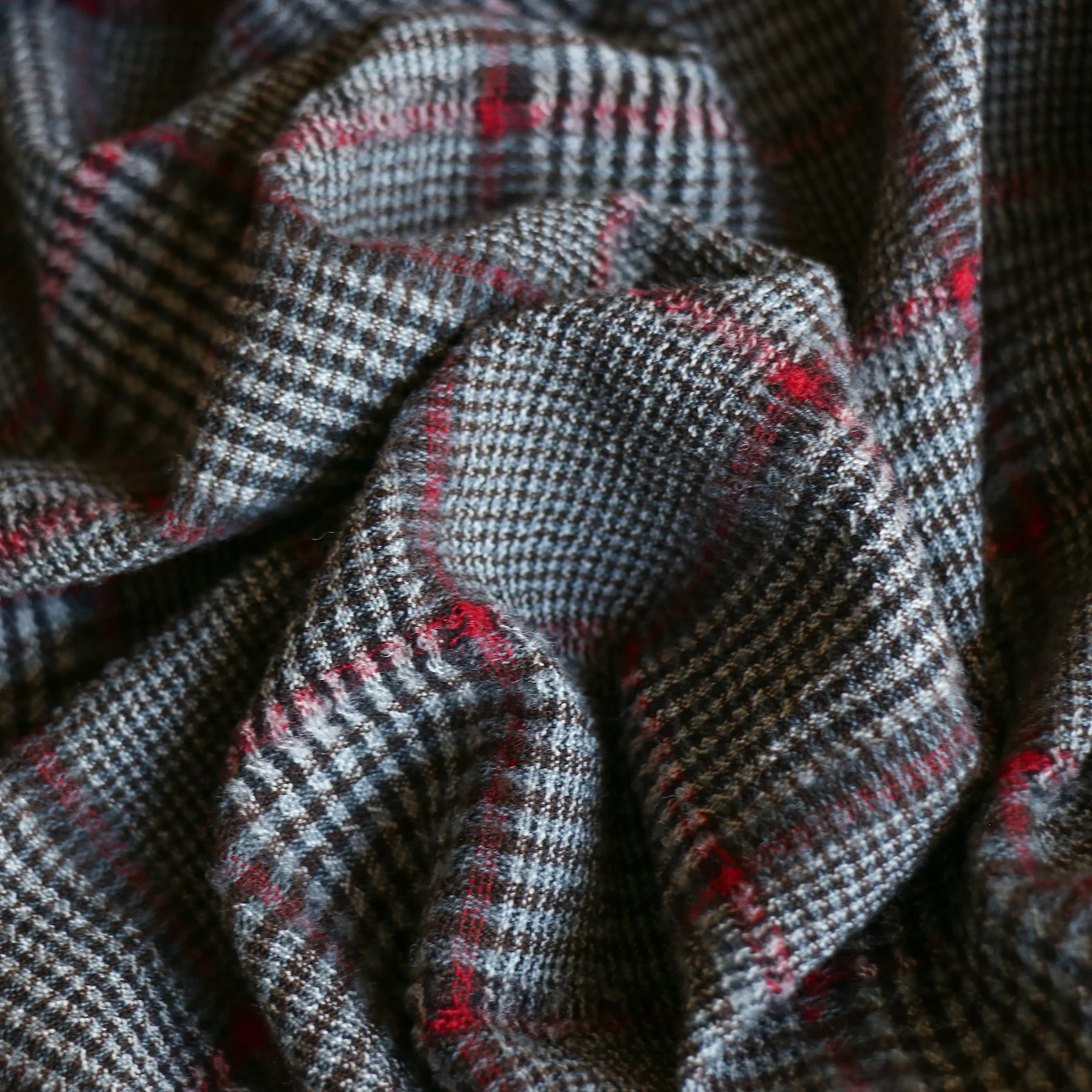 Cherry Grigio Check - Image 2