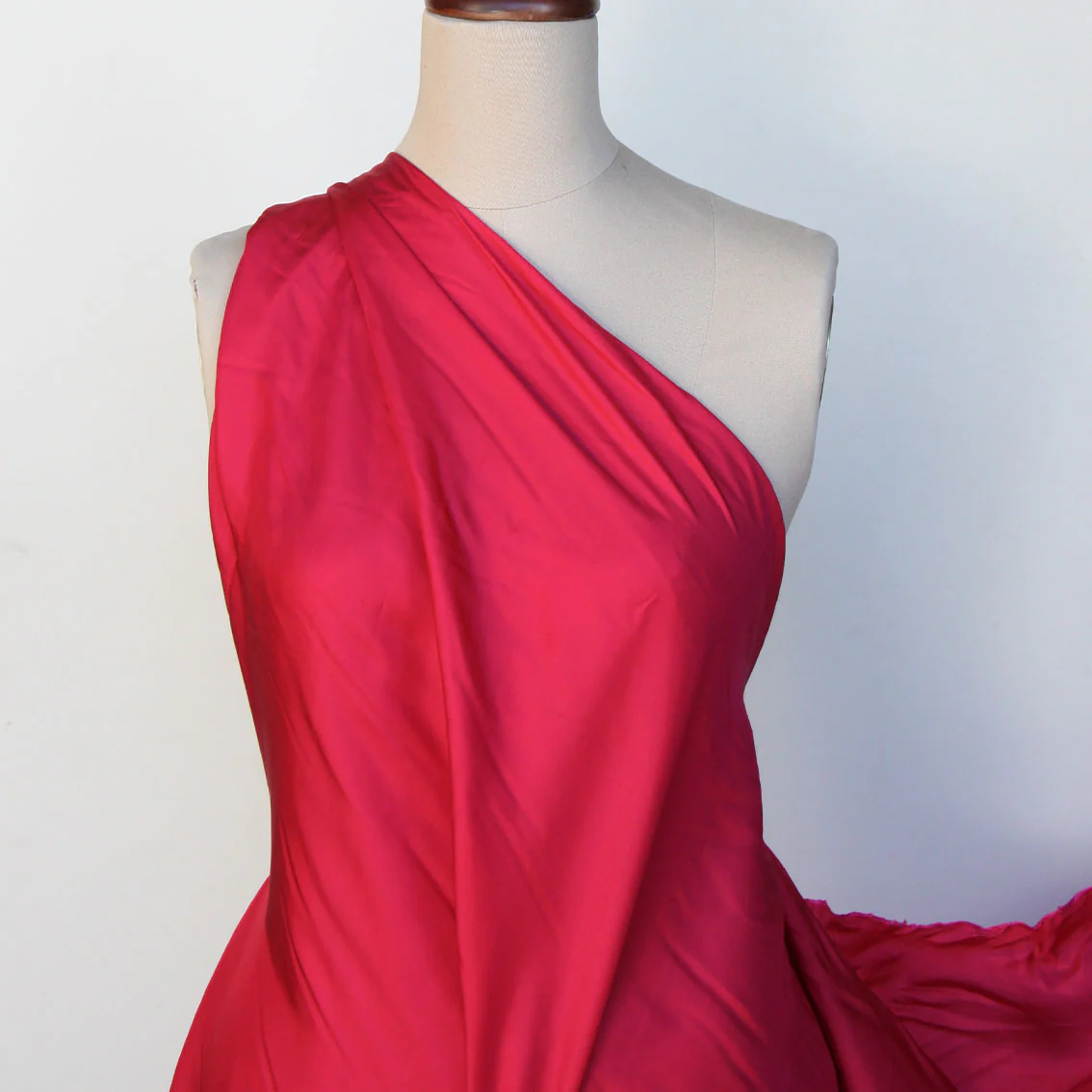 Chilli Pink Rayon Lining (137cm wide) - Image 3
