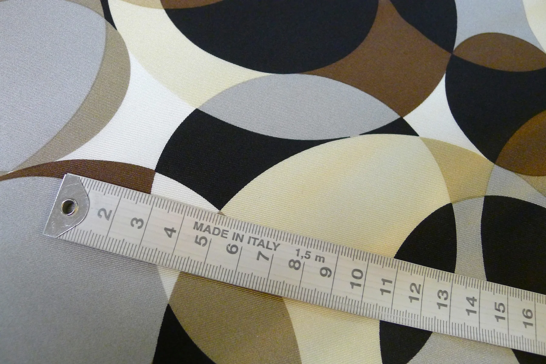 Circles Twill - Image 4