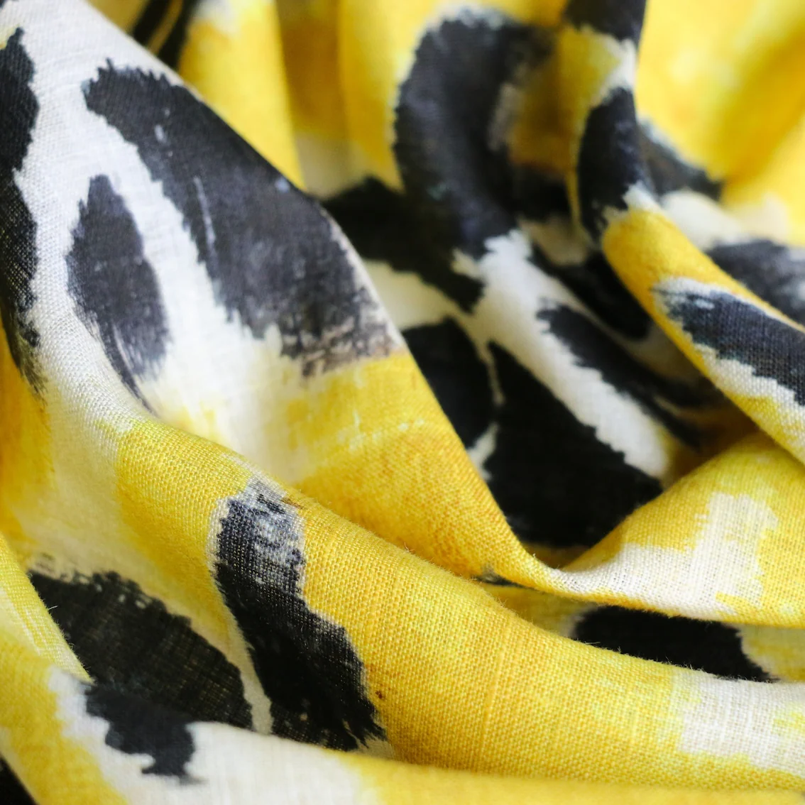 Citron Paradise Printed Linen - Image 2