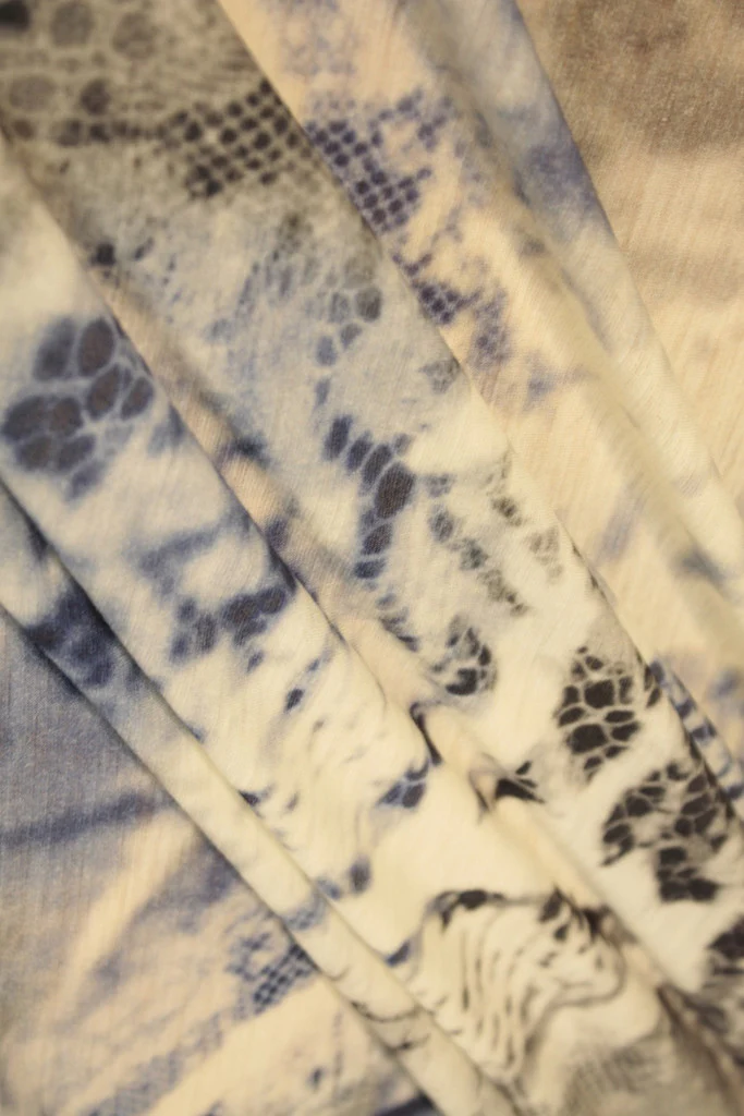 Clouded Water Snakes - Image 4