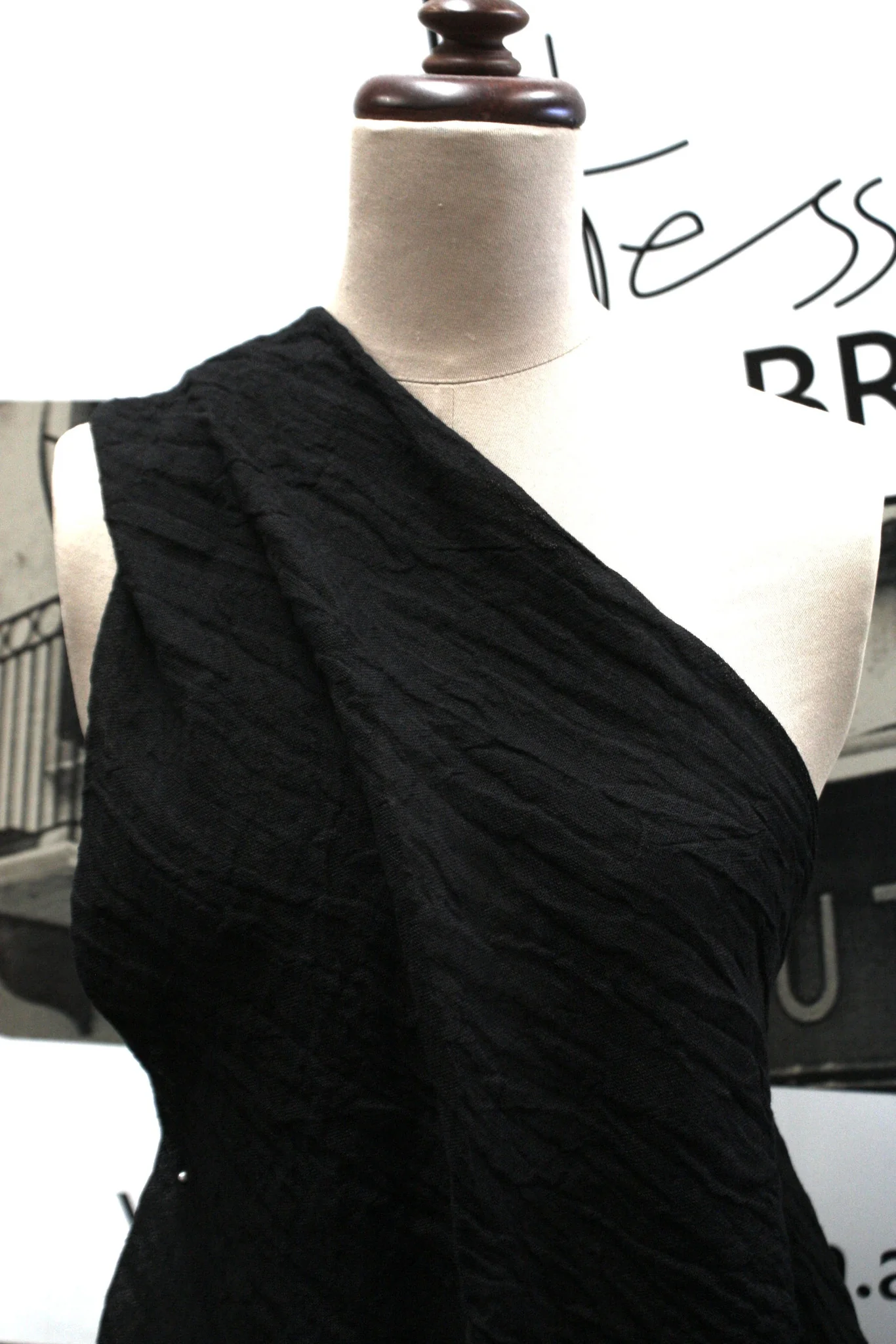 Coal Crinkled Washed Linen - Image 4