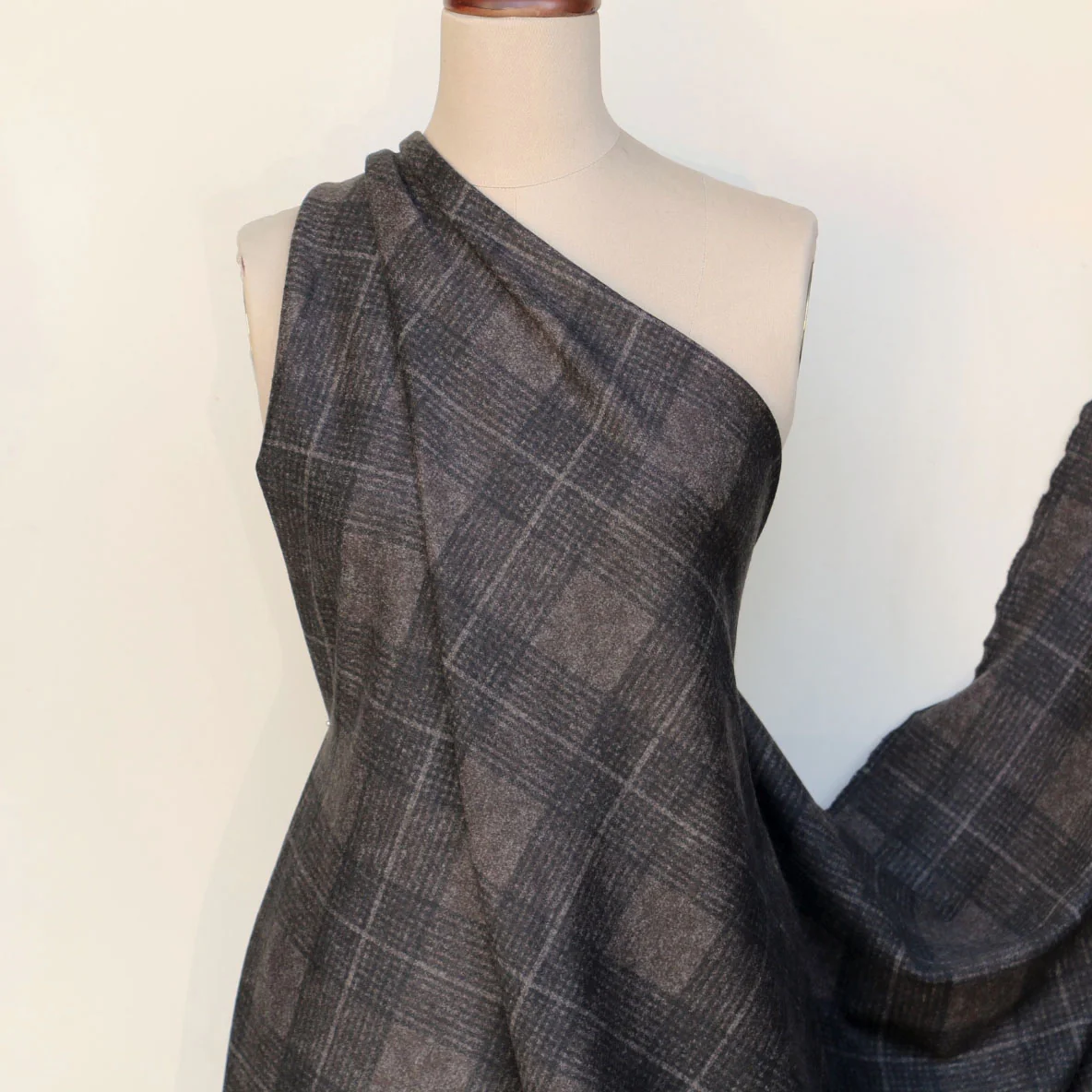 Coco Biscuit Check Knit - Image 5