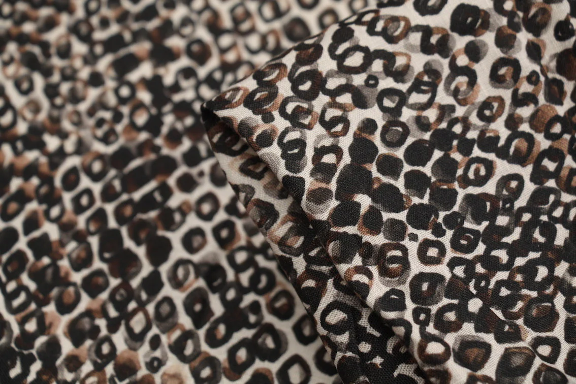Complex Kitty Printed Linen