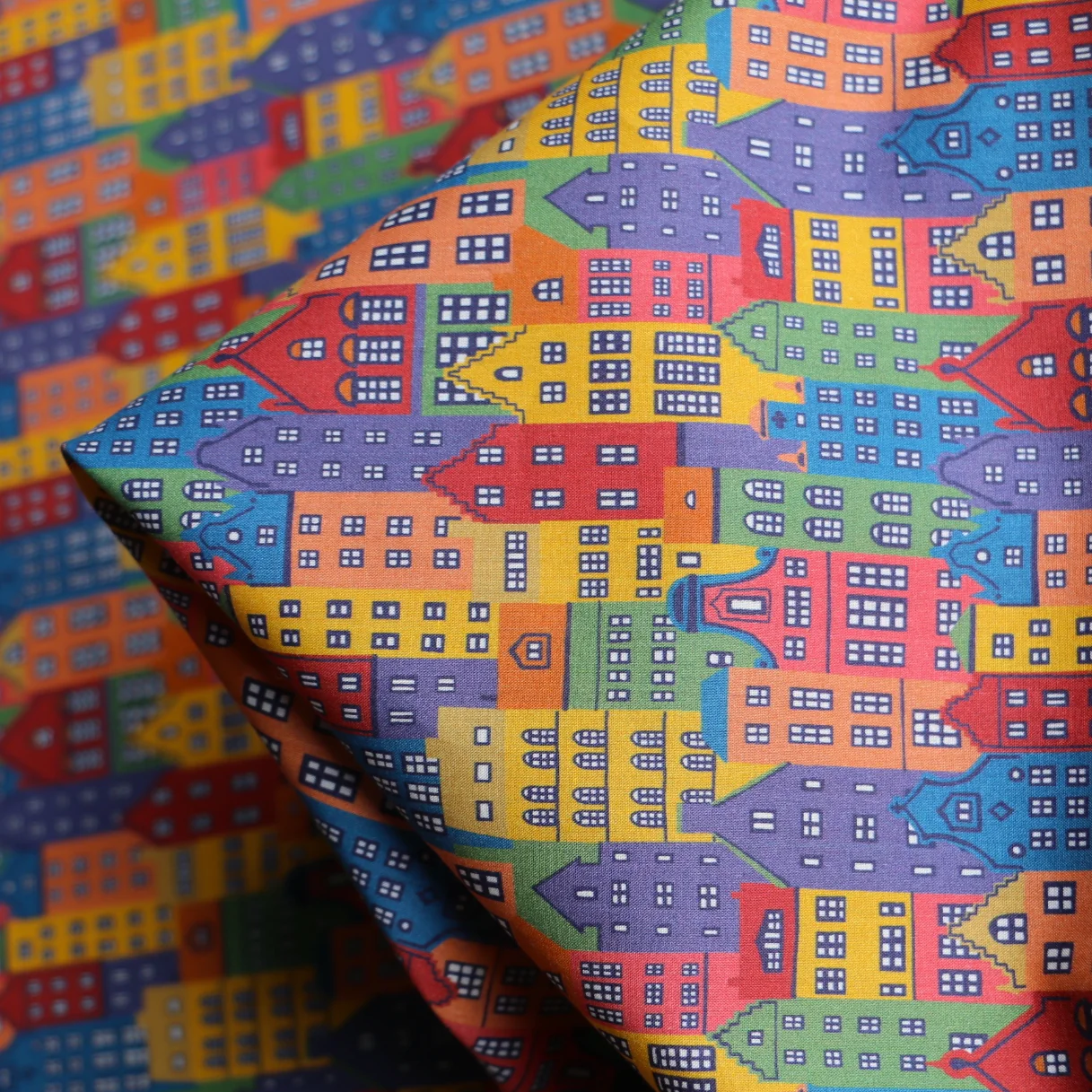 Copenhagen Street Yellow - Liberty Tana Lawnâ˘