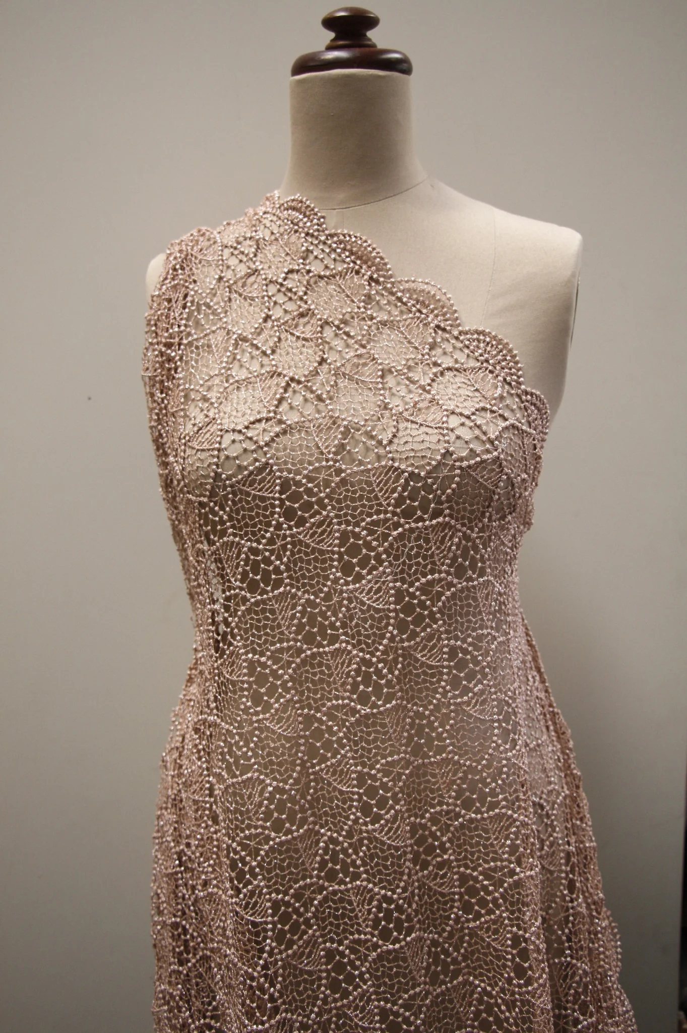 Copper Brown Spot Guipure Lace - Image 5
