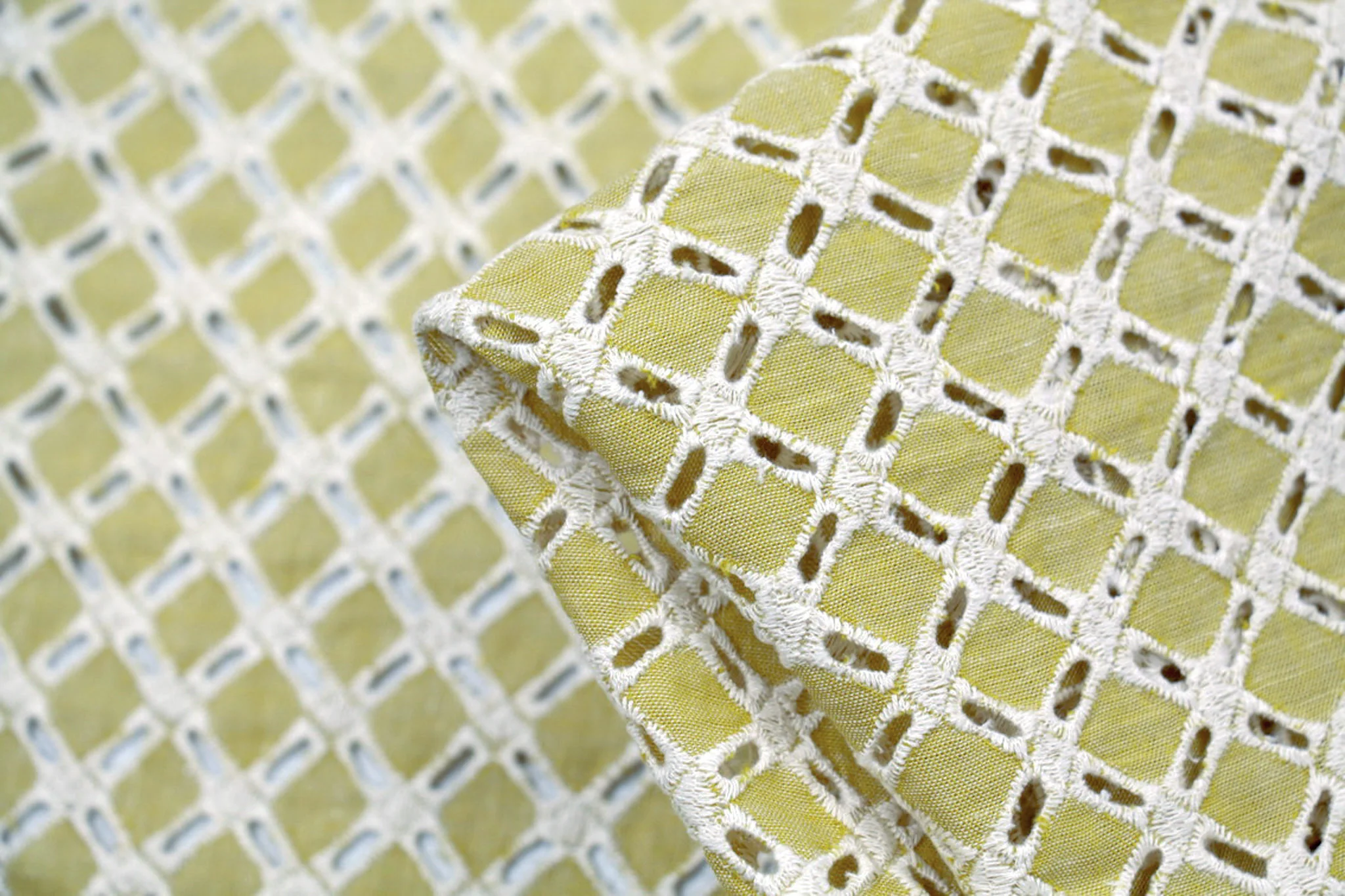 Crosses Citrine