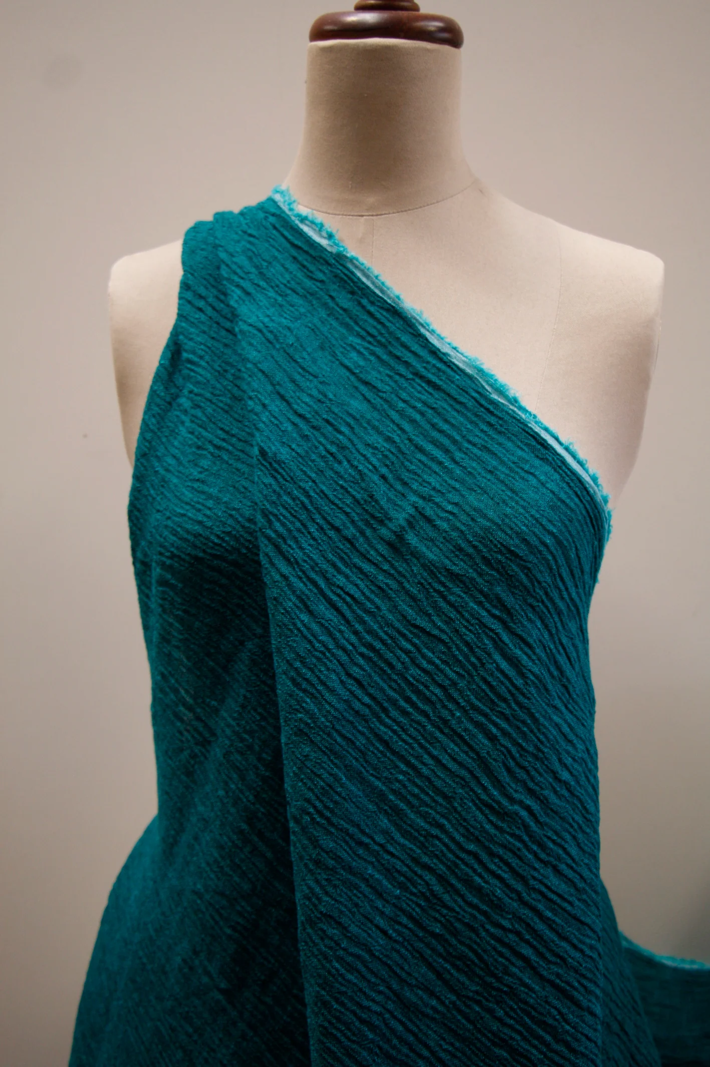 Emerald Crinkle Linen - Image 5