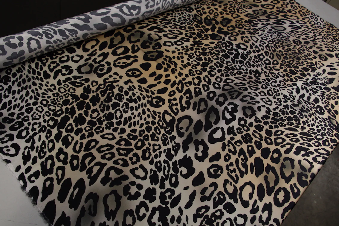 Honey Cat Silk Satin - Image 3