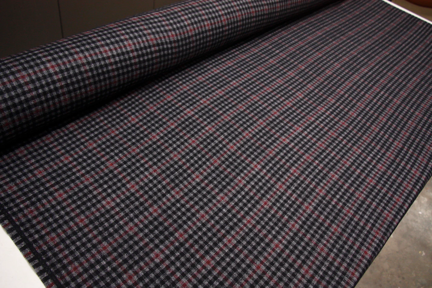 Italian Red Line - Image 4