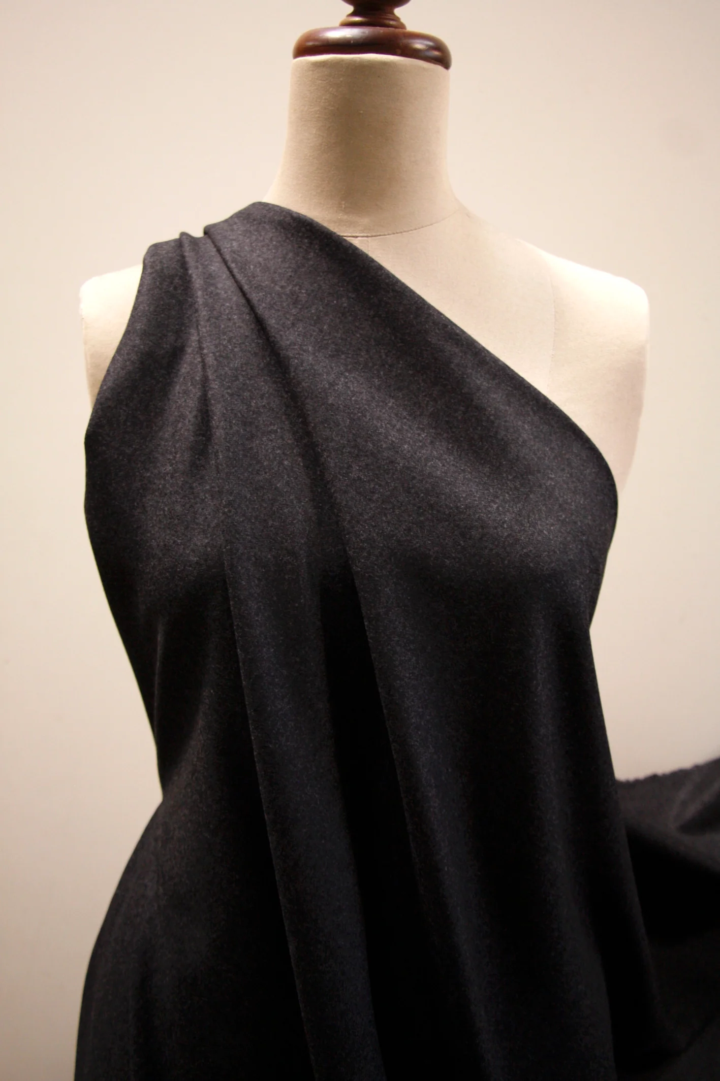Smooth Coal - Image 3