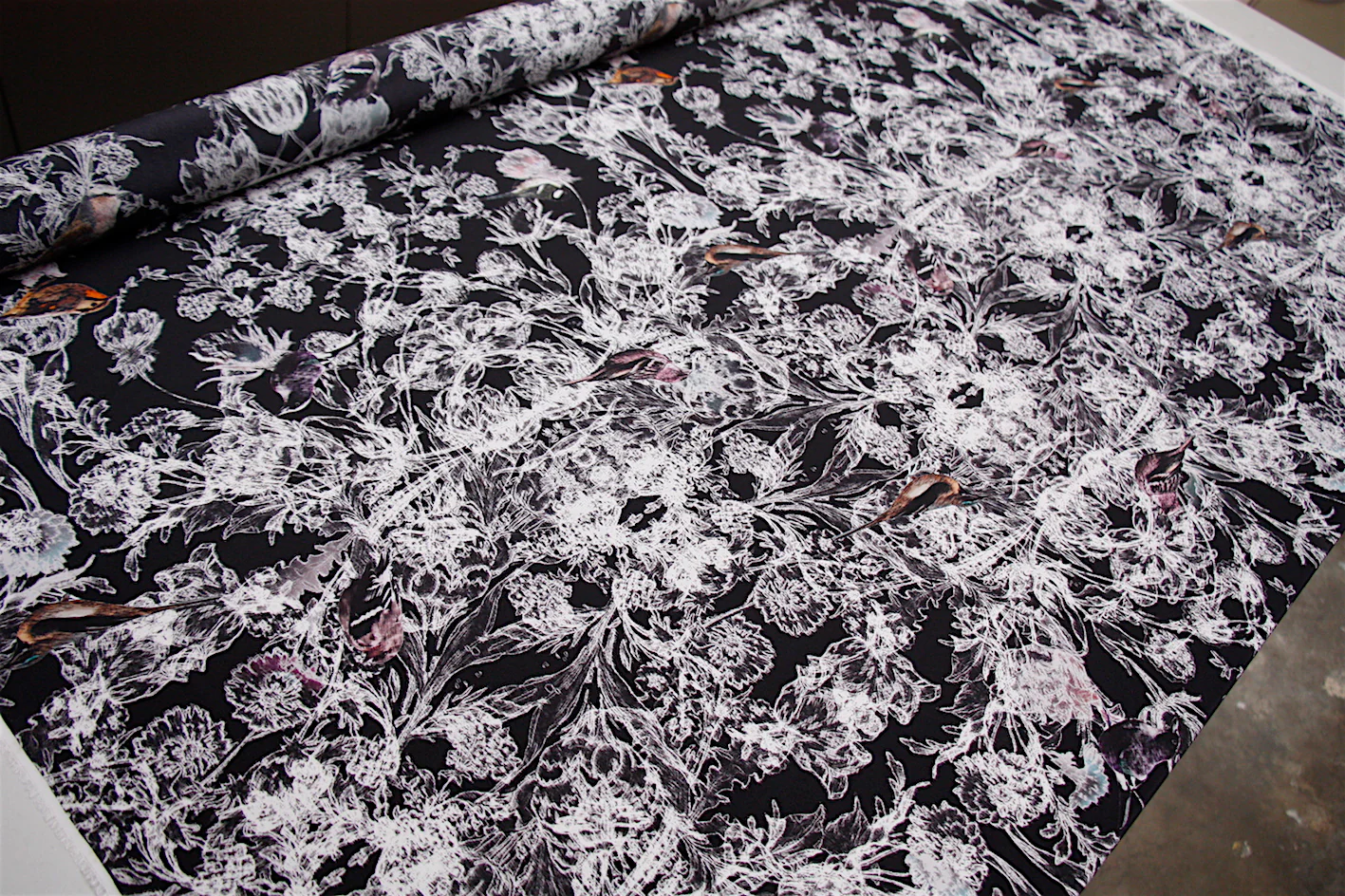 Up In The Branches - Crepe De Chine - Image 2