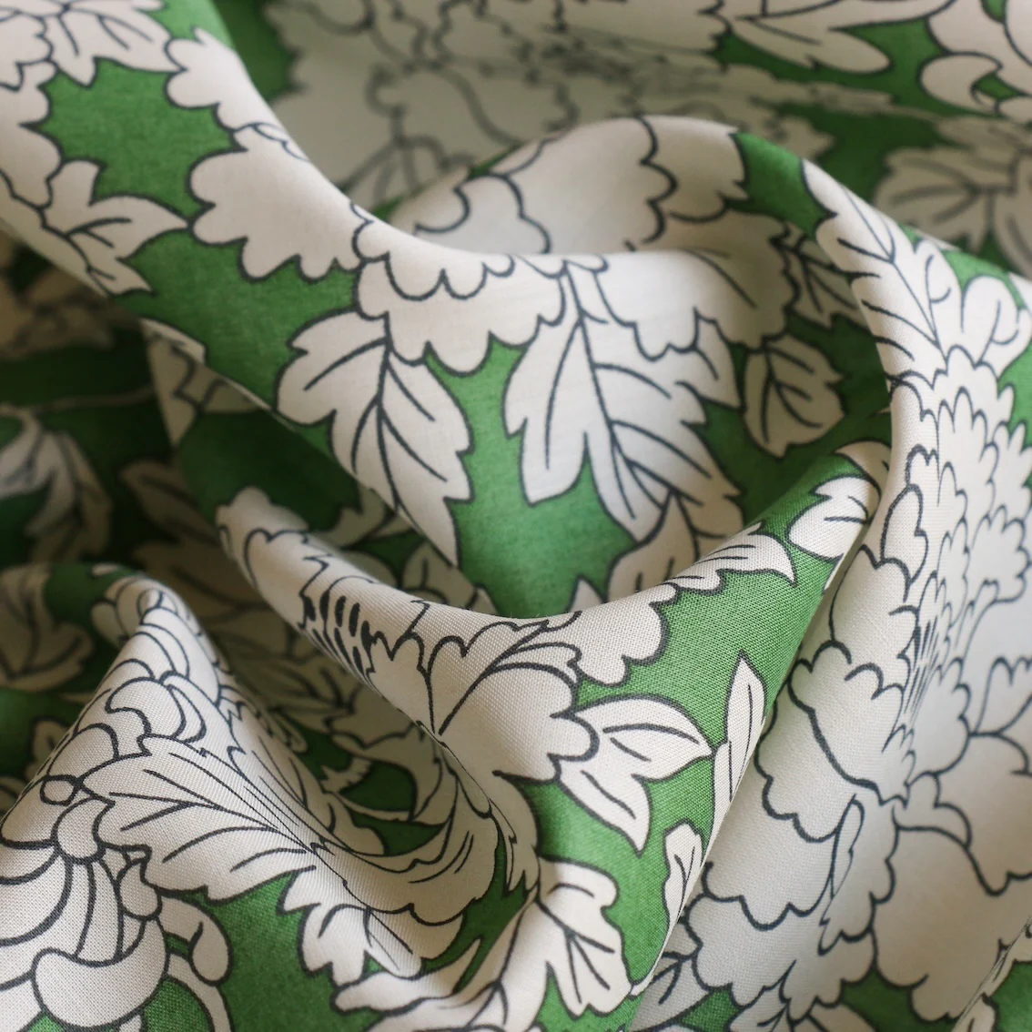 Costume - Liberty Tana Lawn - Image 2