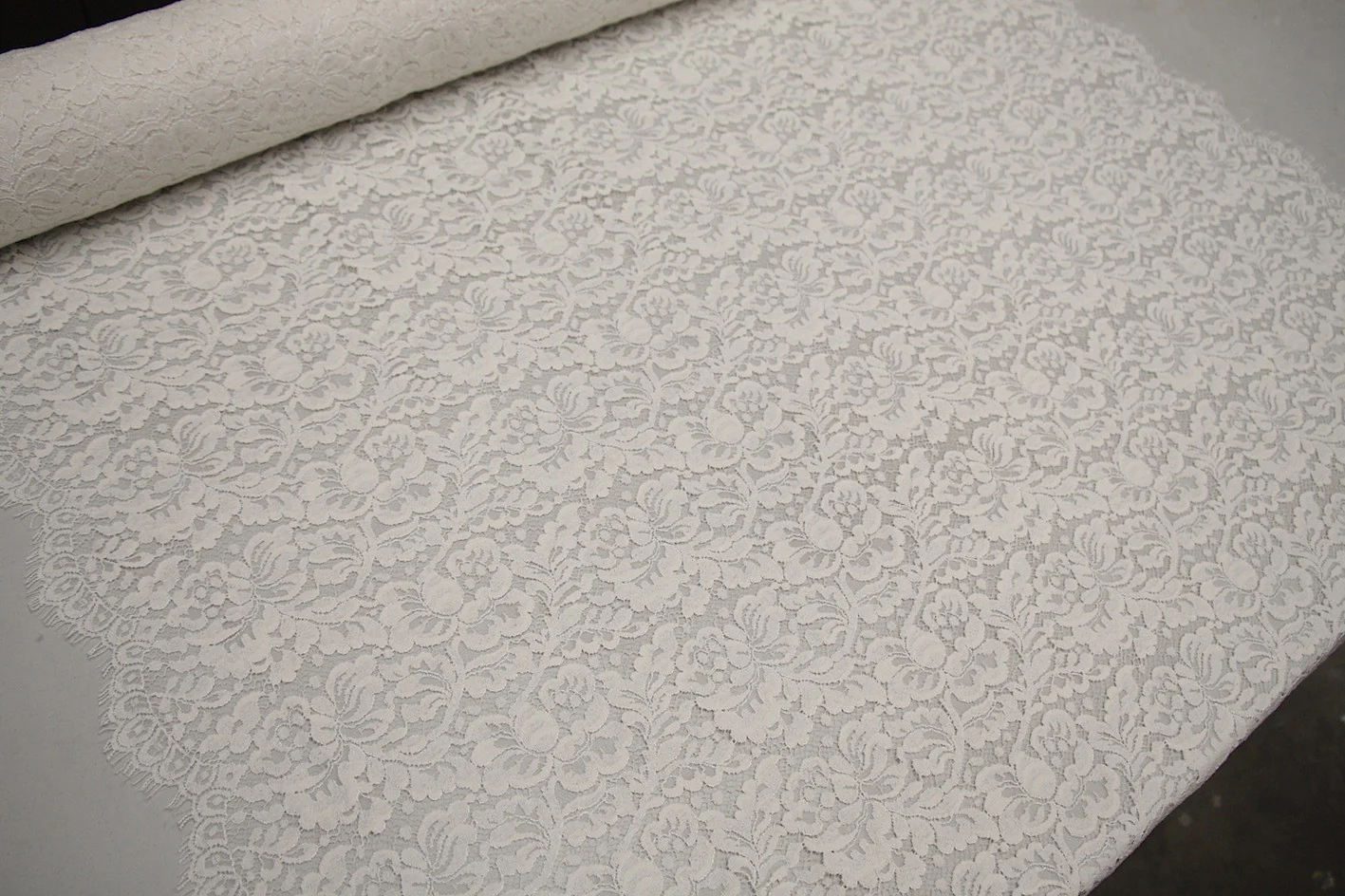 Cream Designer Lace - Image 3