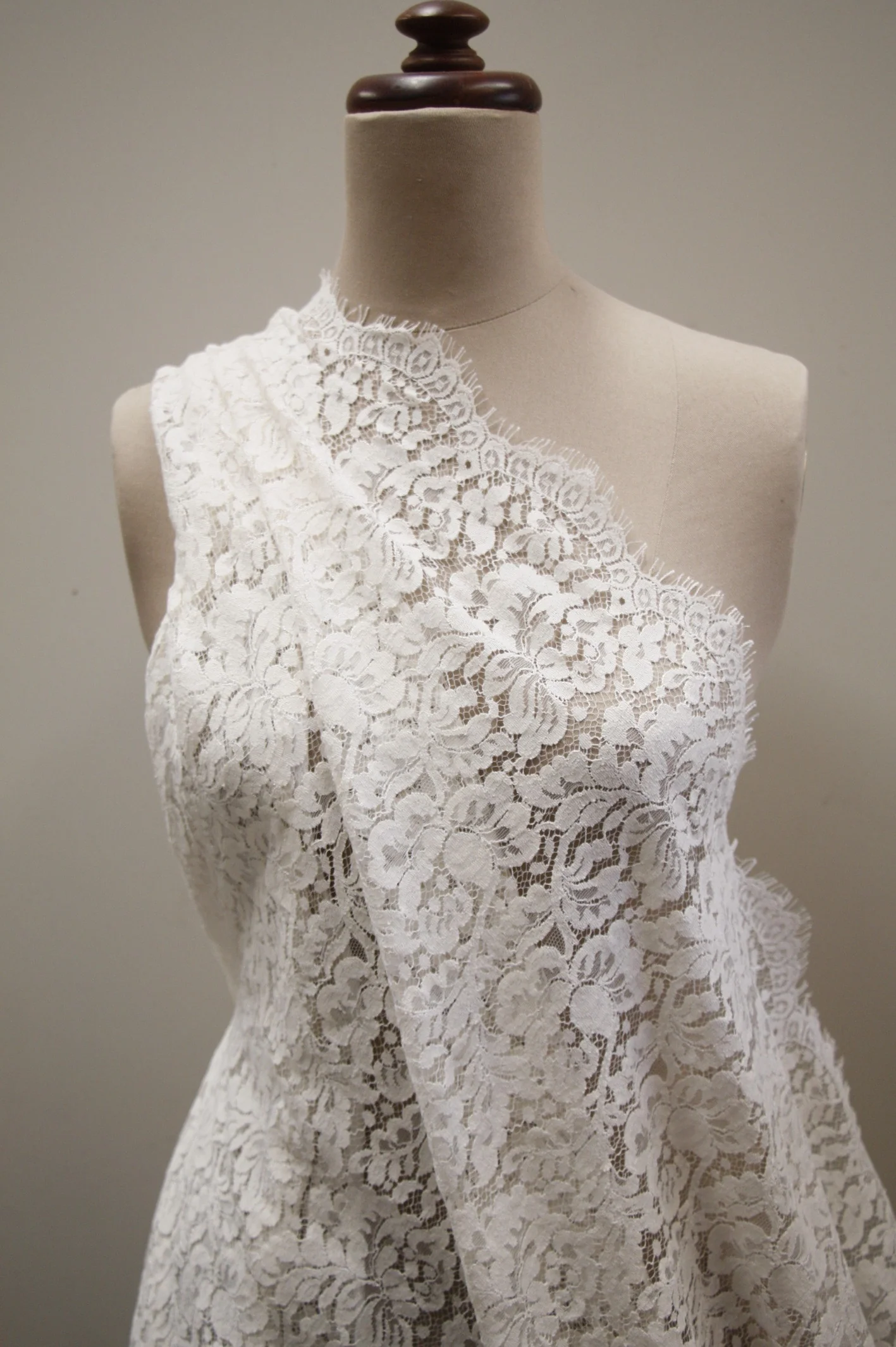 Cream Designer Lace - Image 5