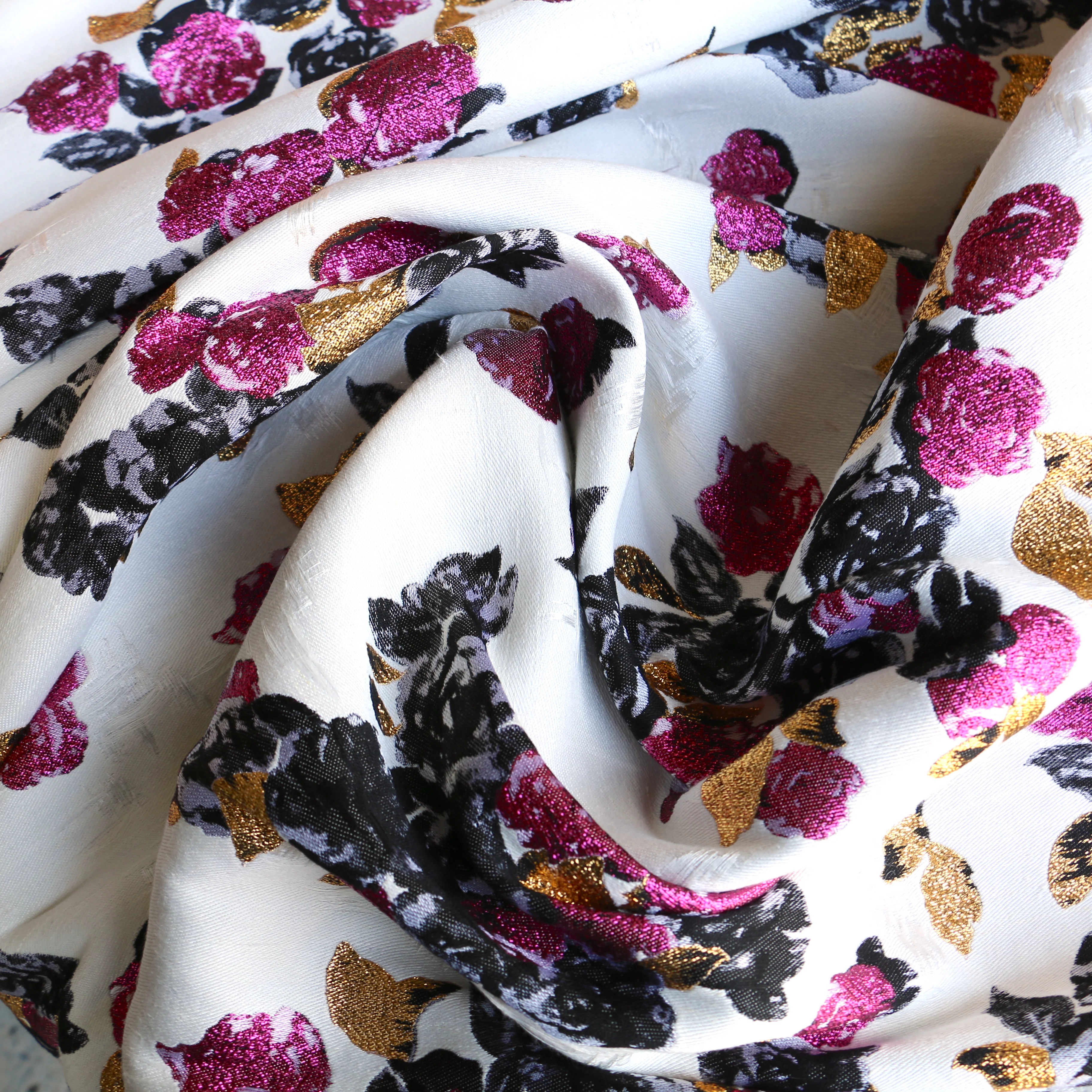 Cream & Magenta Brocade - Image 2