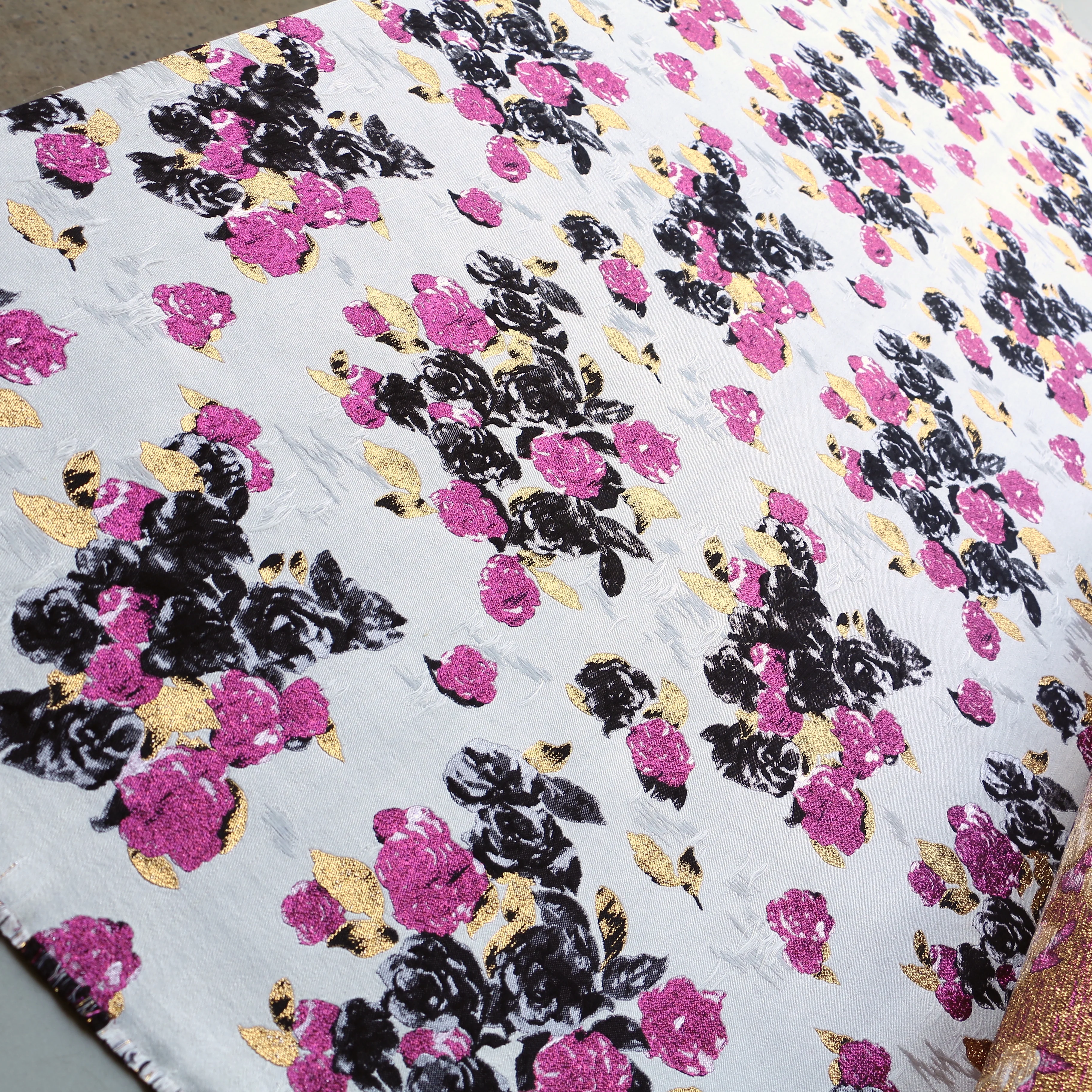 Cream & Magenta Brocade - Image 4