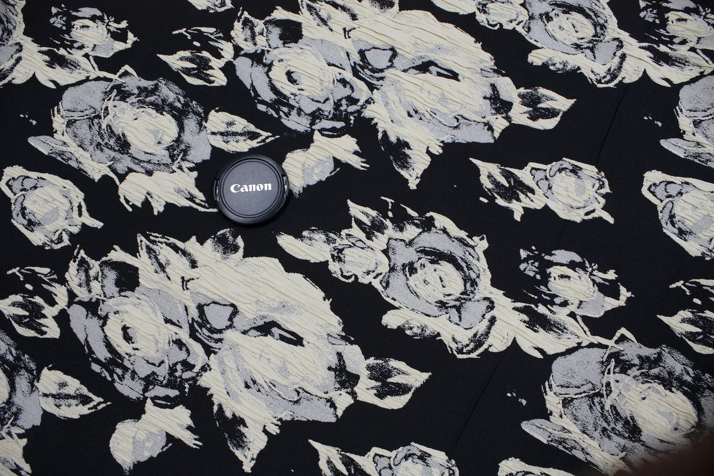 Crinkle Rose Jacquard - Image 2